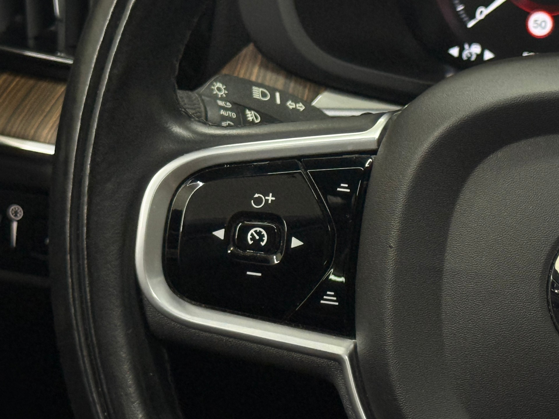 VOLVO XC60 T6 eAWD Inscription Expression Geartronic-image-14