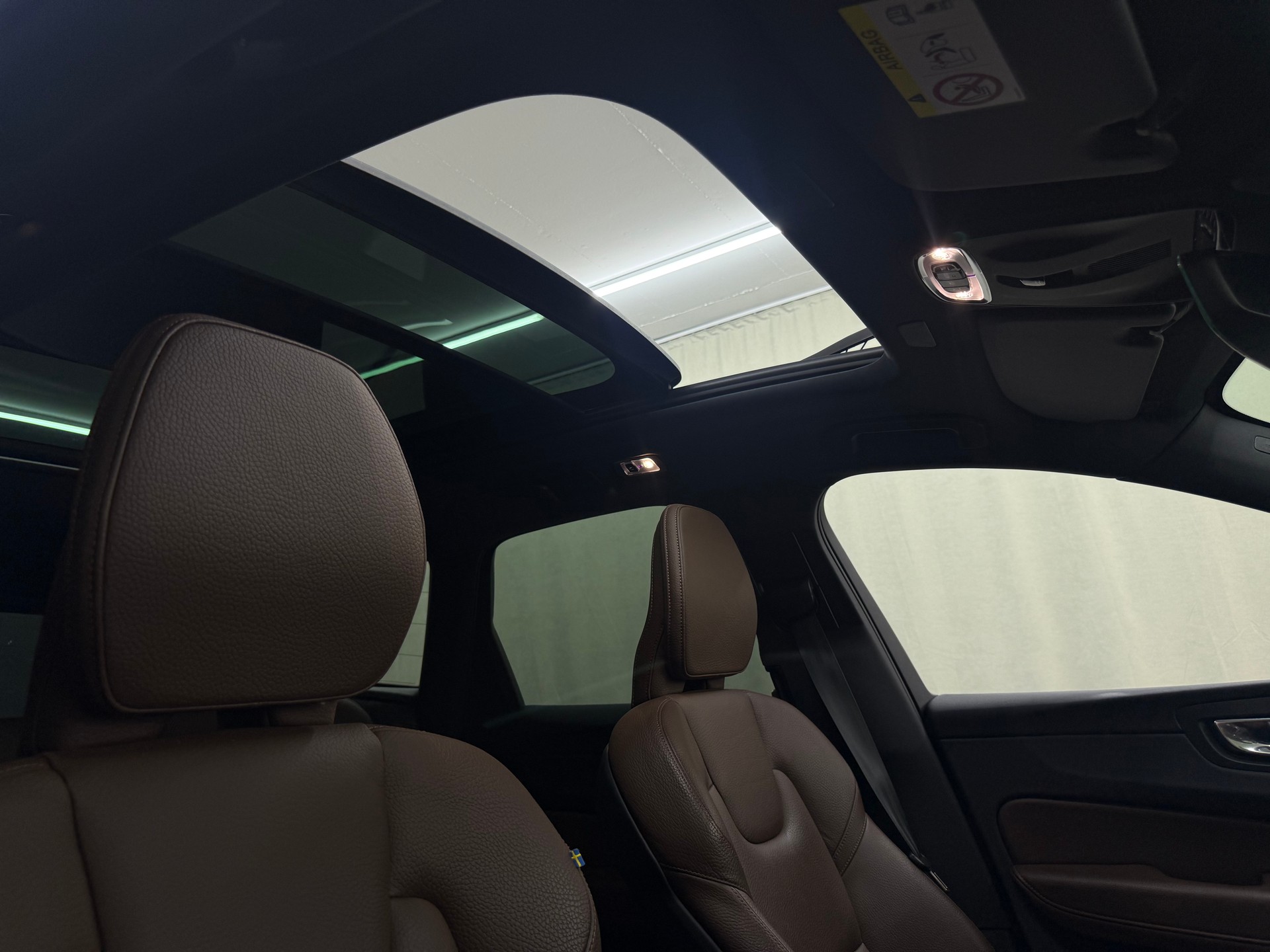 VOLVO XC60 T6 eAWD Inscription Expression Geartronic-image-8