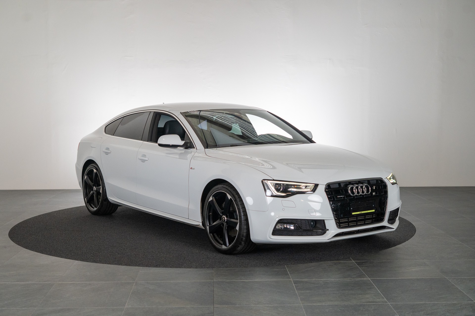 AUDI A5 Sportback 2.0 TFSI 225 quattro S-Tronic / S-Line / Rückfahrkamera / Tempomat-image-2