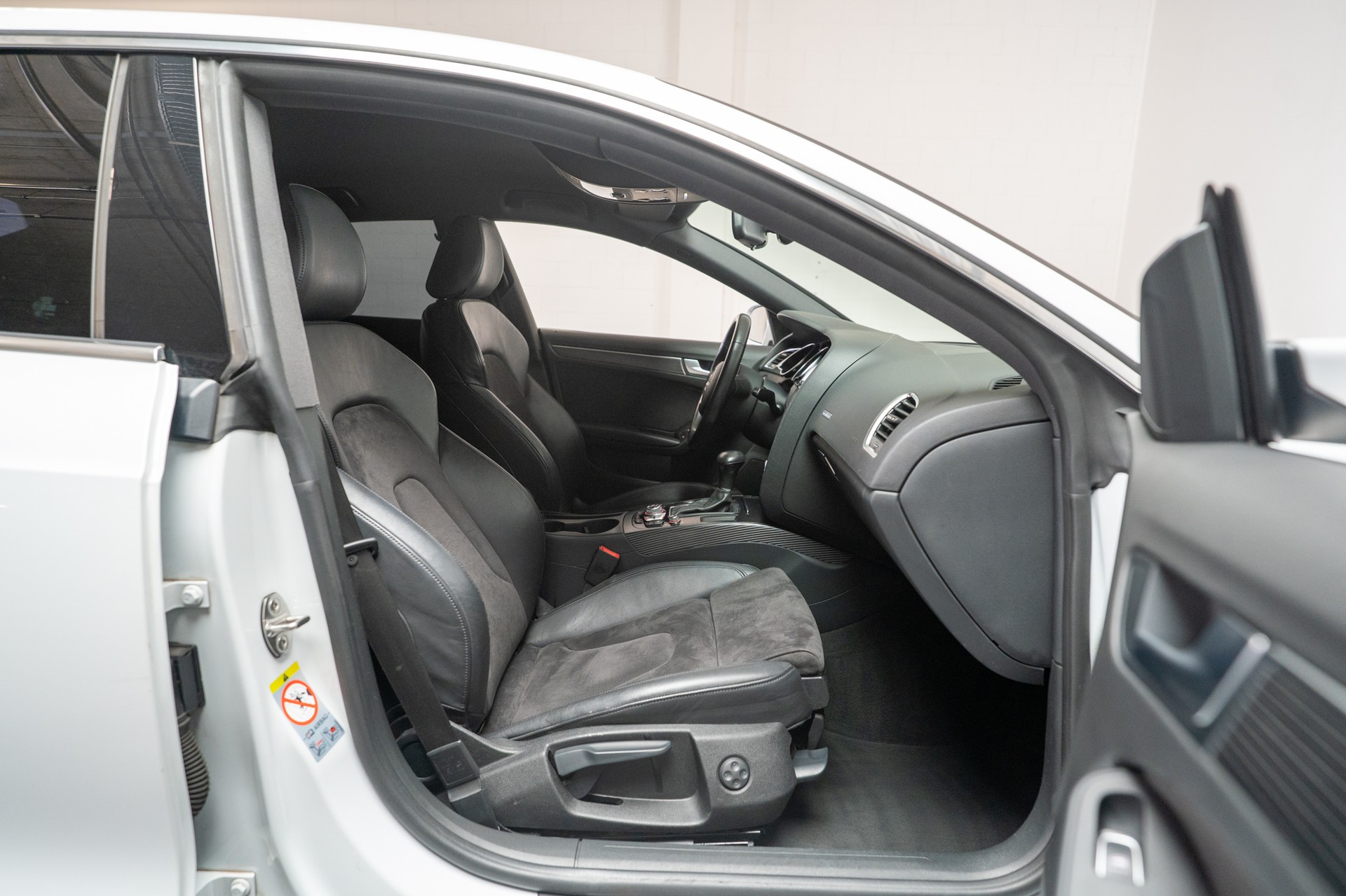 AUDI A5 Sportback 2.0 TFSI 225 quattro S-Tronic / S-Line / Rückfahrkamera / Tempomat-image-13