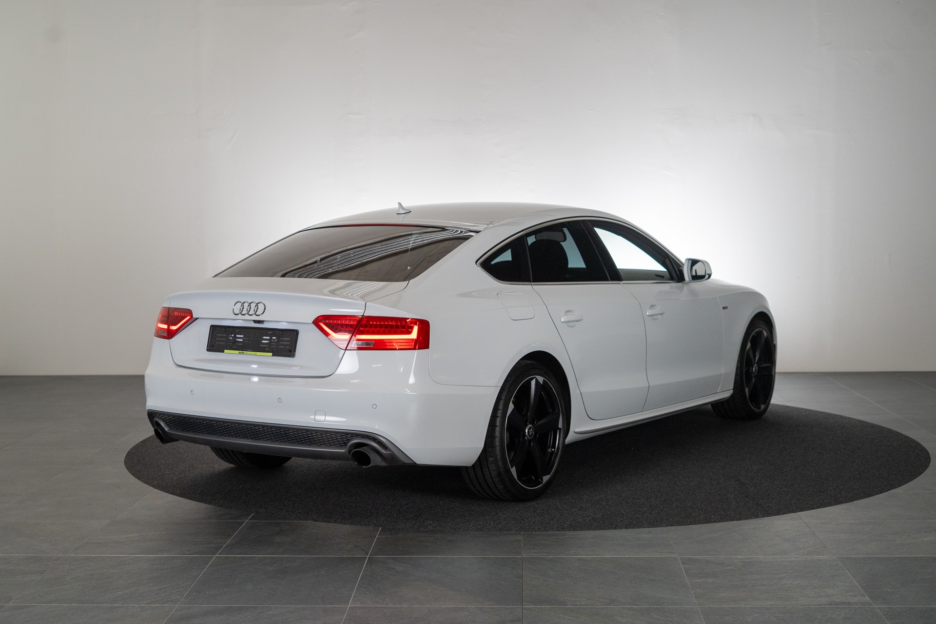 AUDI A5 Sportback 2.0 TFSI 225 quattro S-Tronic / S-Line / Rückfahrkamera / Tempomat-image-3