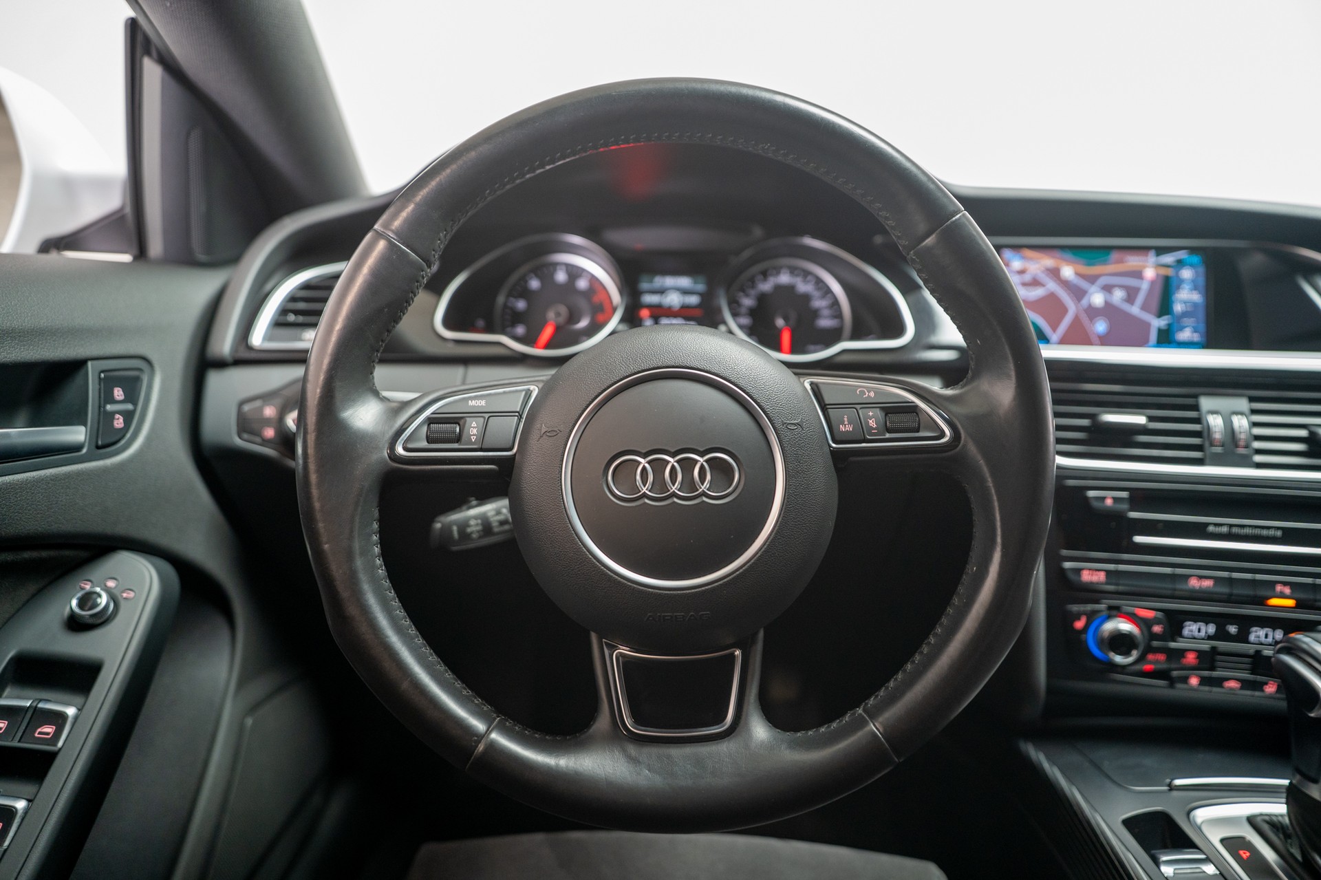 AUDI A5 Sportback 2.0 TFSI 225 quattro S-Tronic / S-Line / Rückfahrkamera / Tempomat-image-17