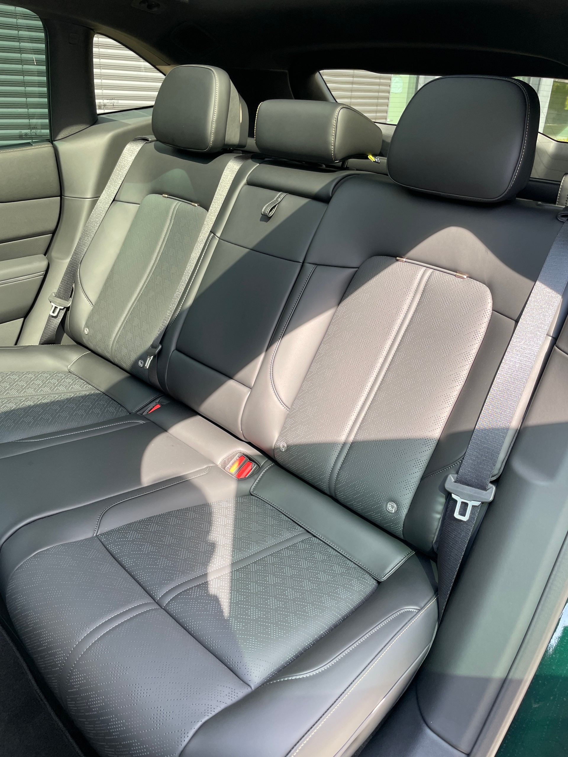 ZEEKR 7X 100kWh Privilege AWD mit Comfort inkl. Cockpit Paket mit AHK und 21" VOSSEN RÄDER-image-15