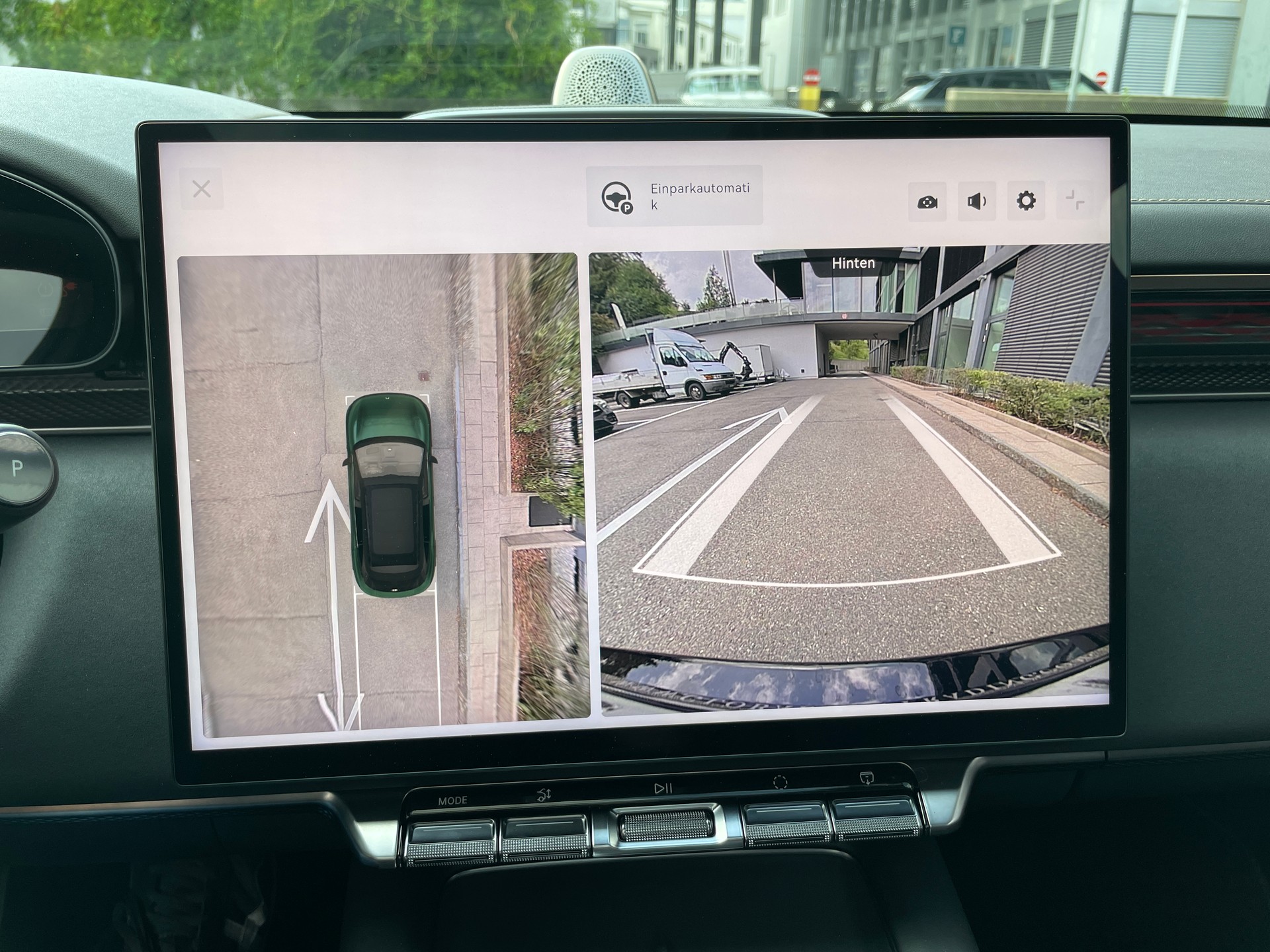 ZEEKR 7X 100kWh Privilege AWD mit Comfort inkl. Cockpit Paket mit AHK und 21" VOSSEN RÄDER-image-22
