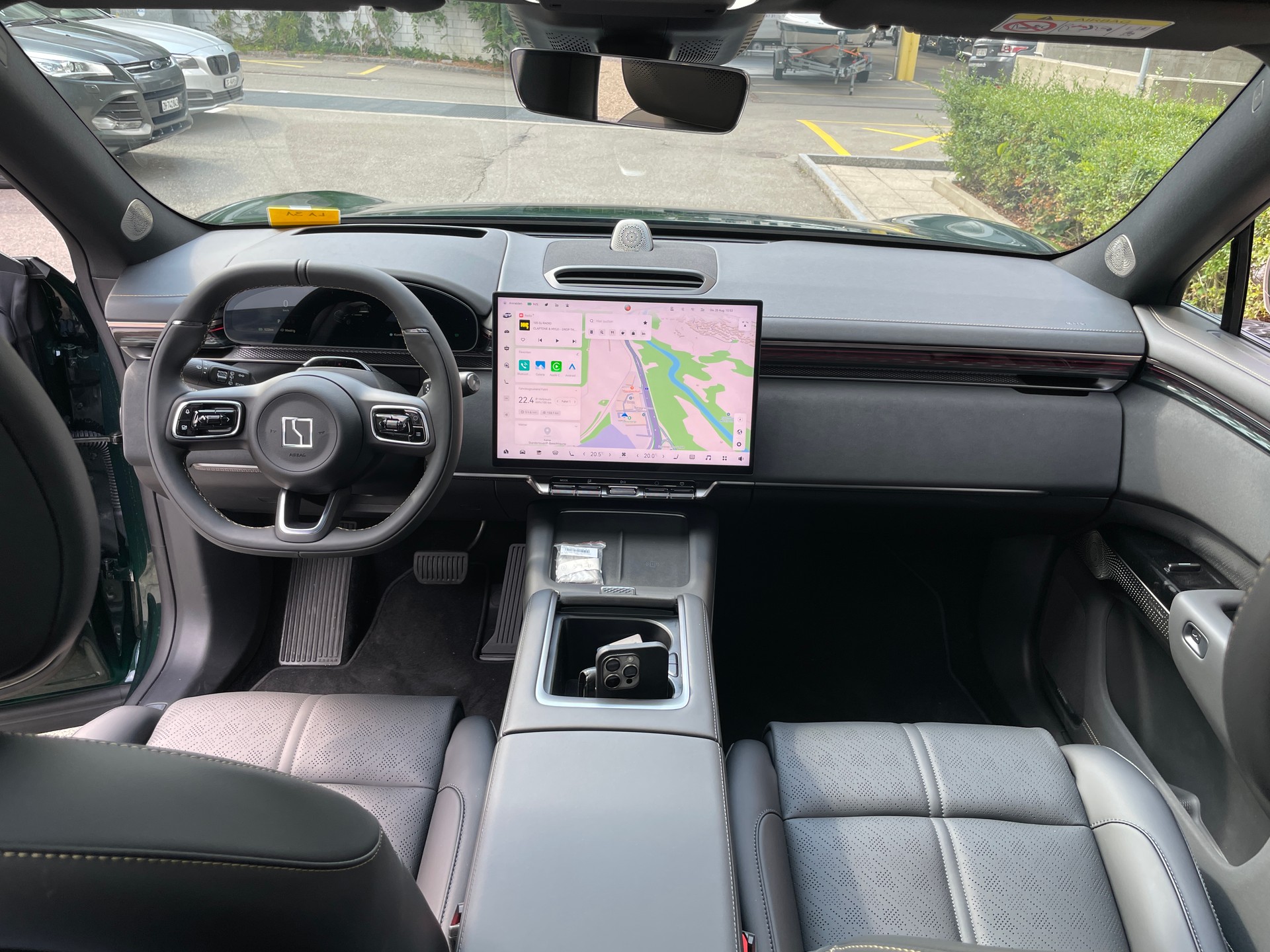 ZEEKR 7X 100kWh Privilege AWD mit Comfort inkl. Cockpit Paket mit AHK und 21" VOSSEN RÄDER-image-18