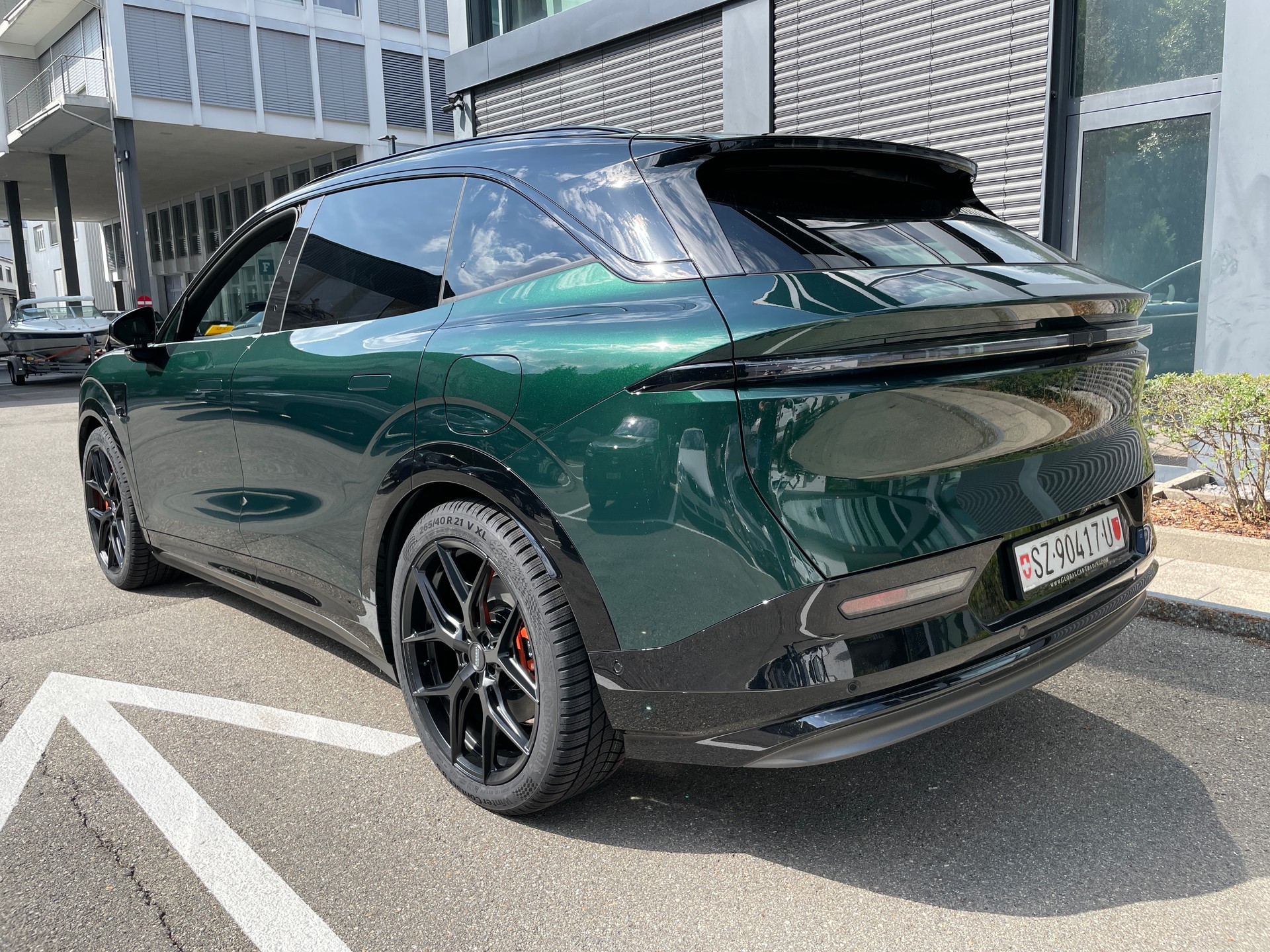 ZEEKR 7X 100kWh Privilege AWD mit Comfort inkl. Cockpit Paket mit AHK und 21" VOSSEN RÄDER-showroom-element-3