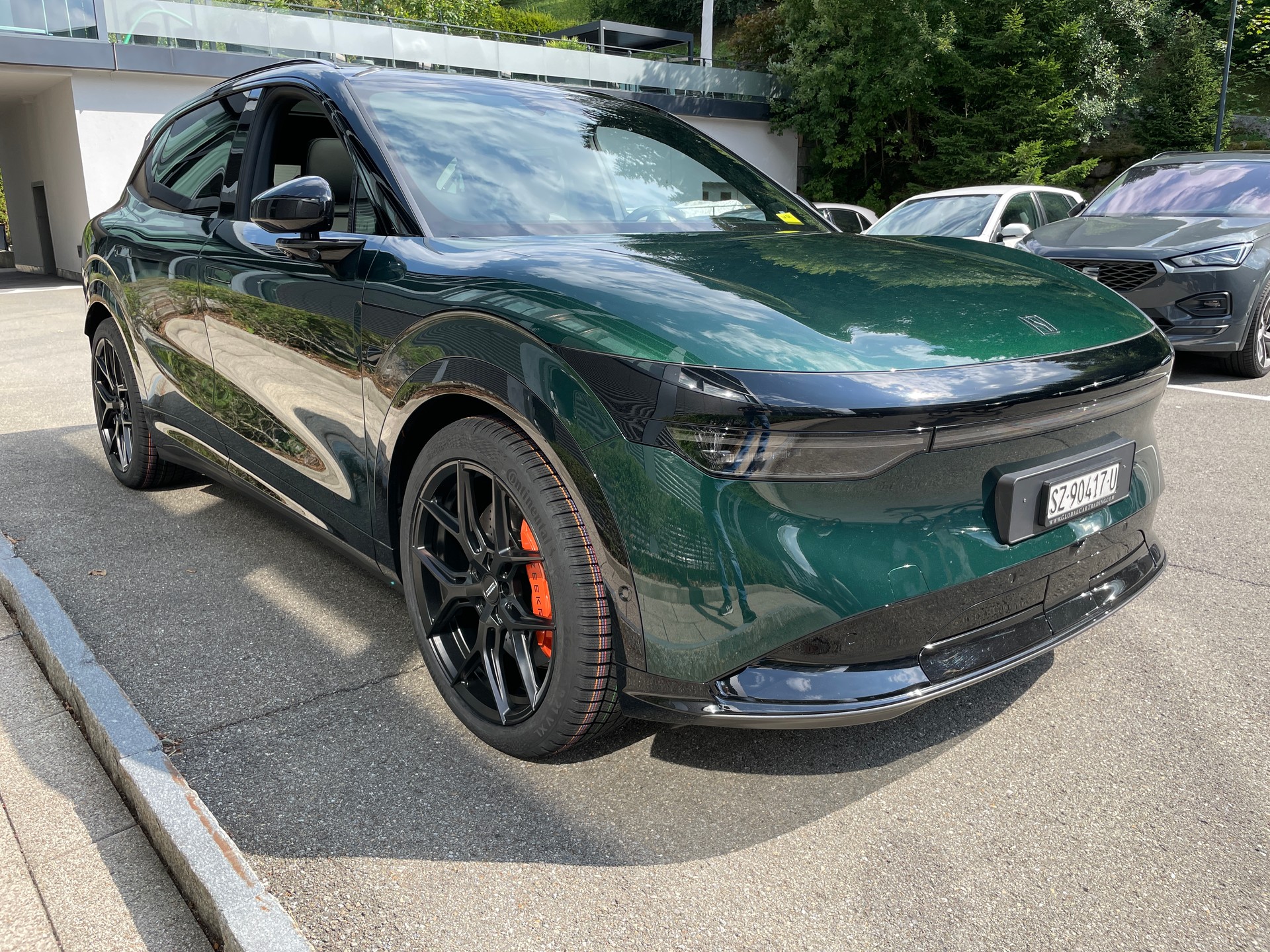 ZEEKR 7X 100kWh Privilege AWD mit Comfort inkl. Cockpit Paket mit AHK und 21" VOSSEN RÄDER-image-8