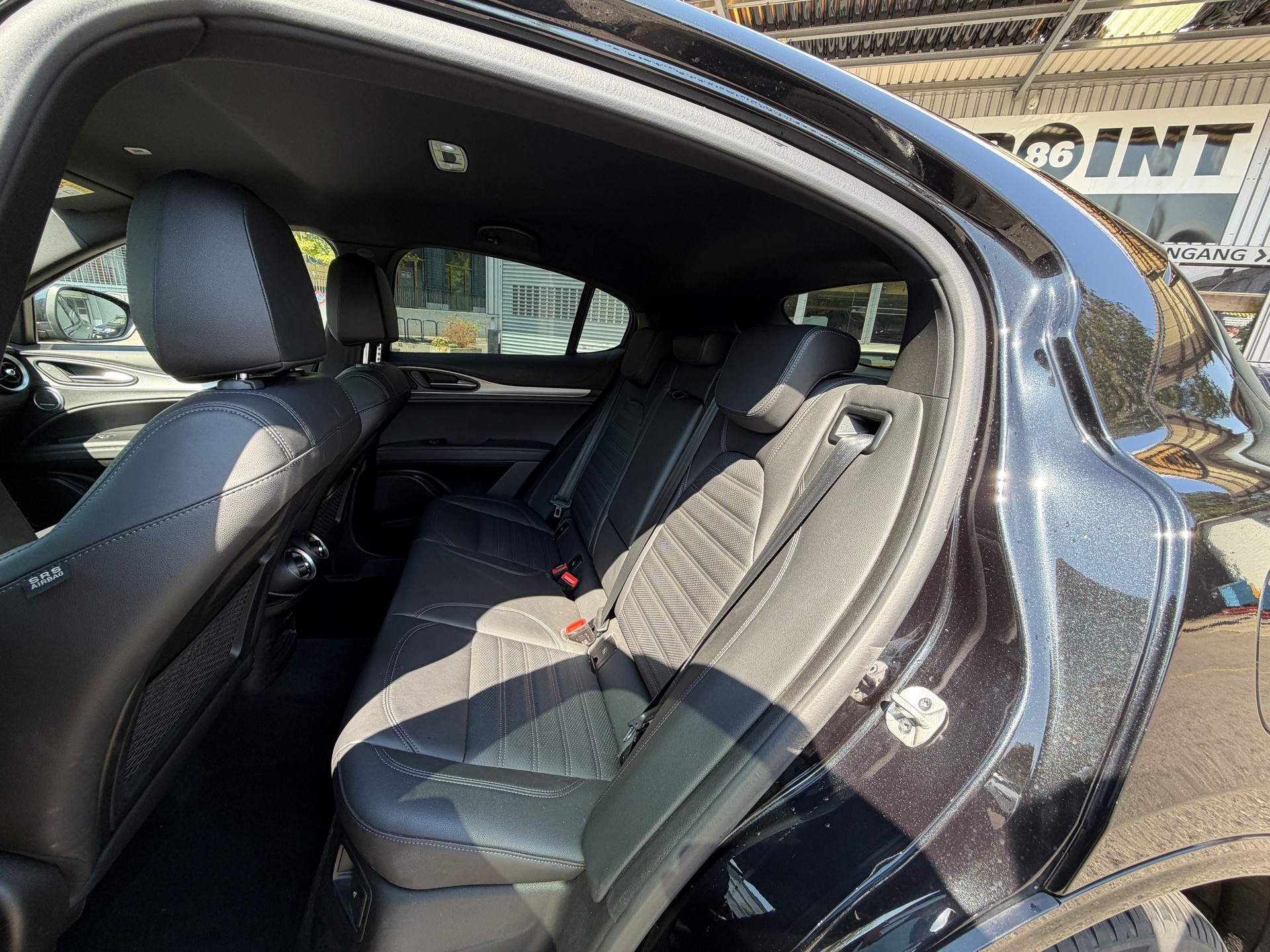ALFA ROMEO Stelvio 2.2 JTDM Veloce Pack Premium Q4 AT8-image-7