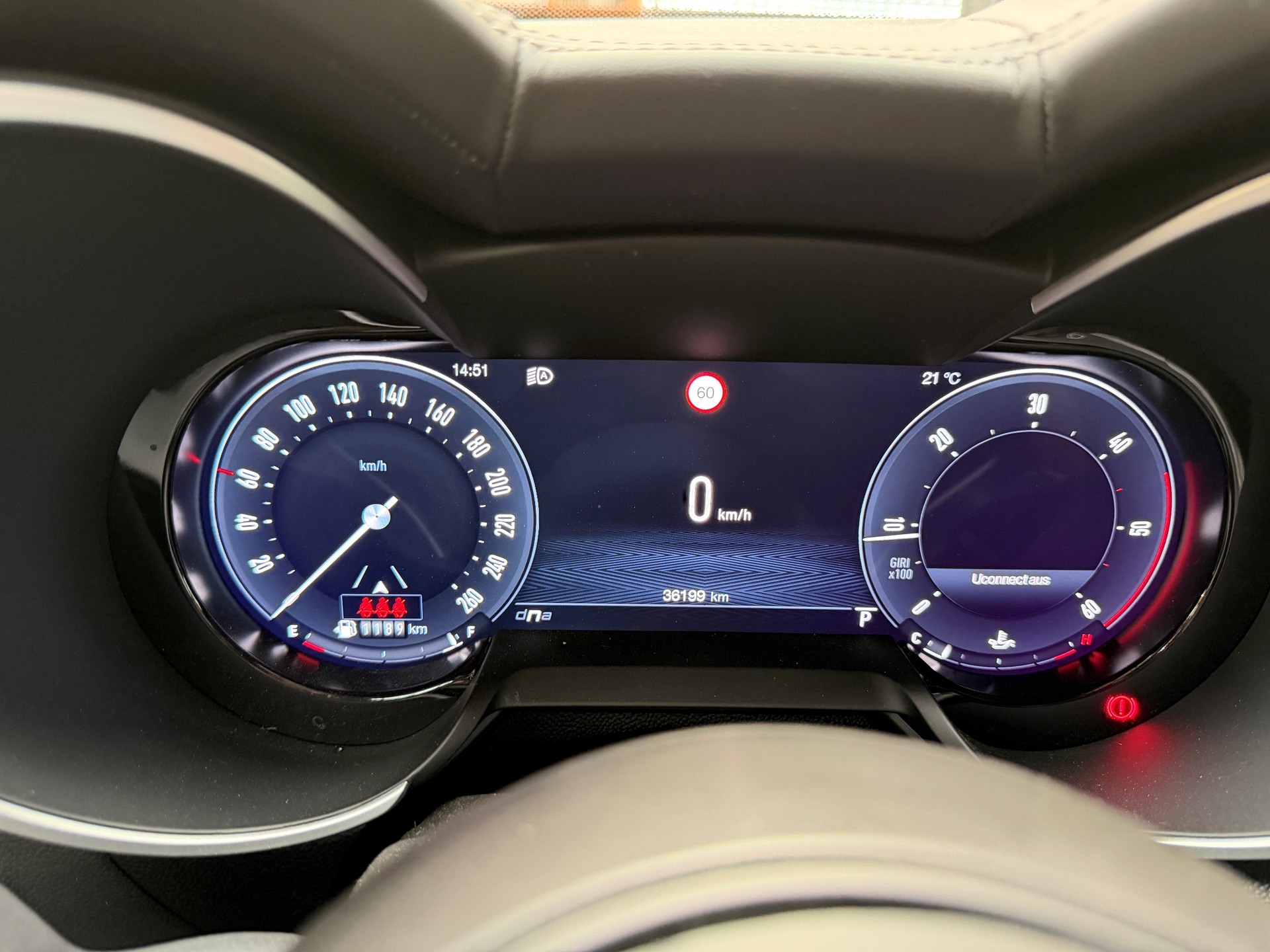 ALFA ROMEO Stelvio 2.2 JTDM Veloce Pack Premium Q4 AT8-image-10