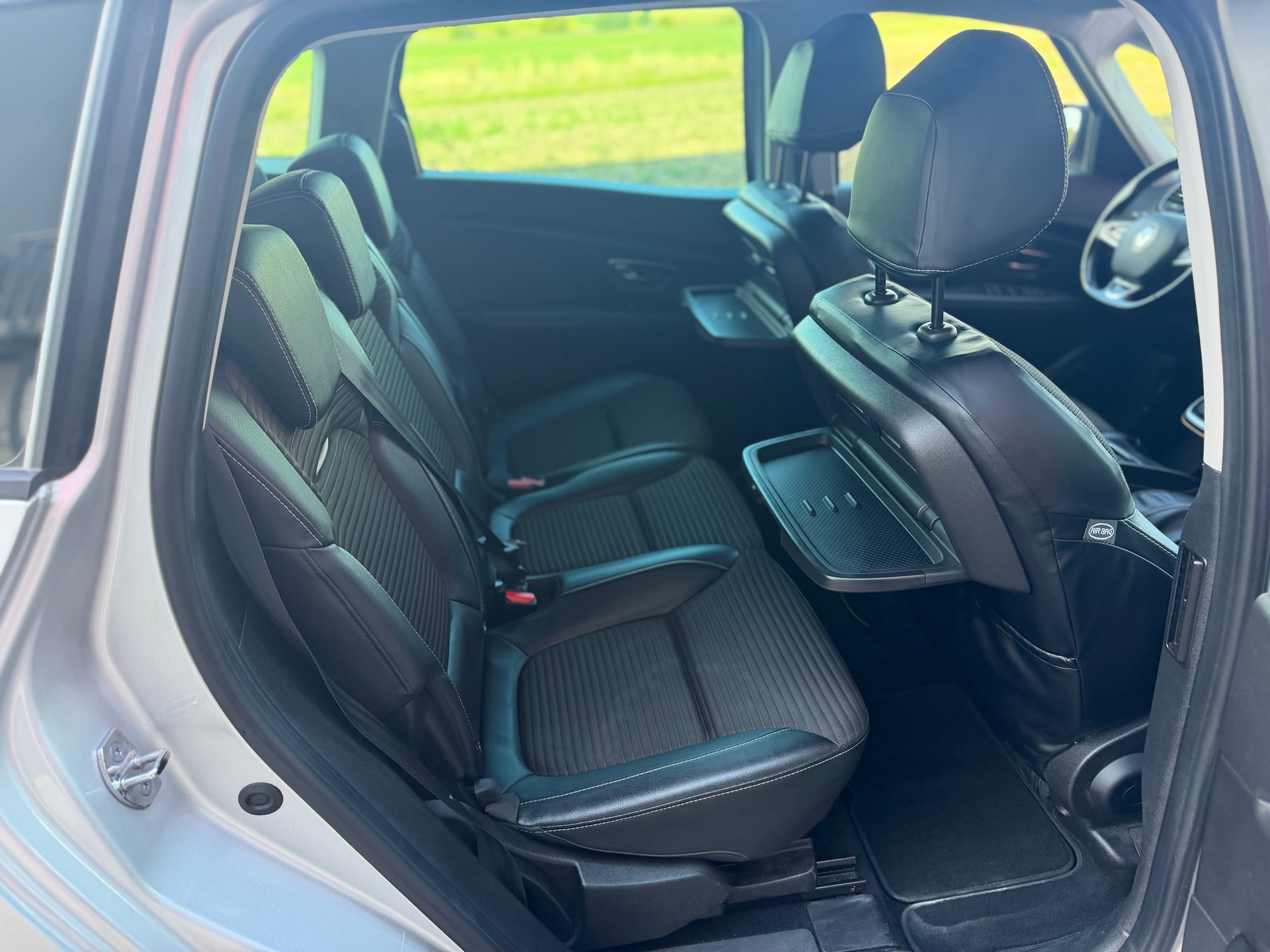 RENAULT Grand Scénic 1.3 16V Turbo Intens EDC-image-10