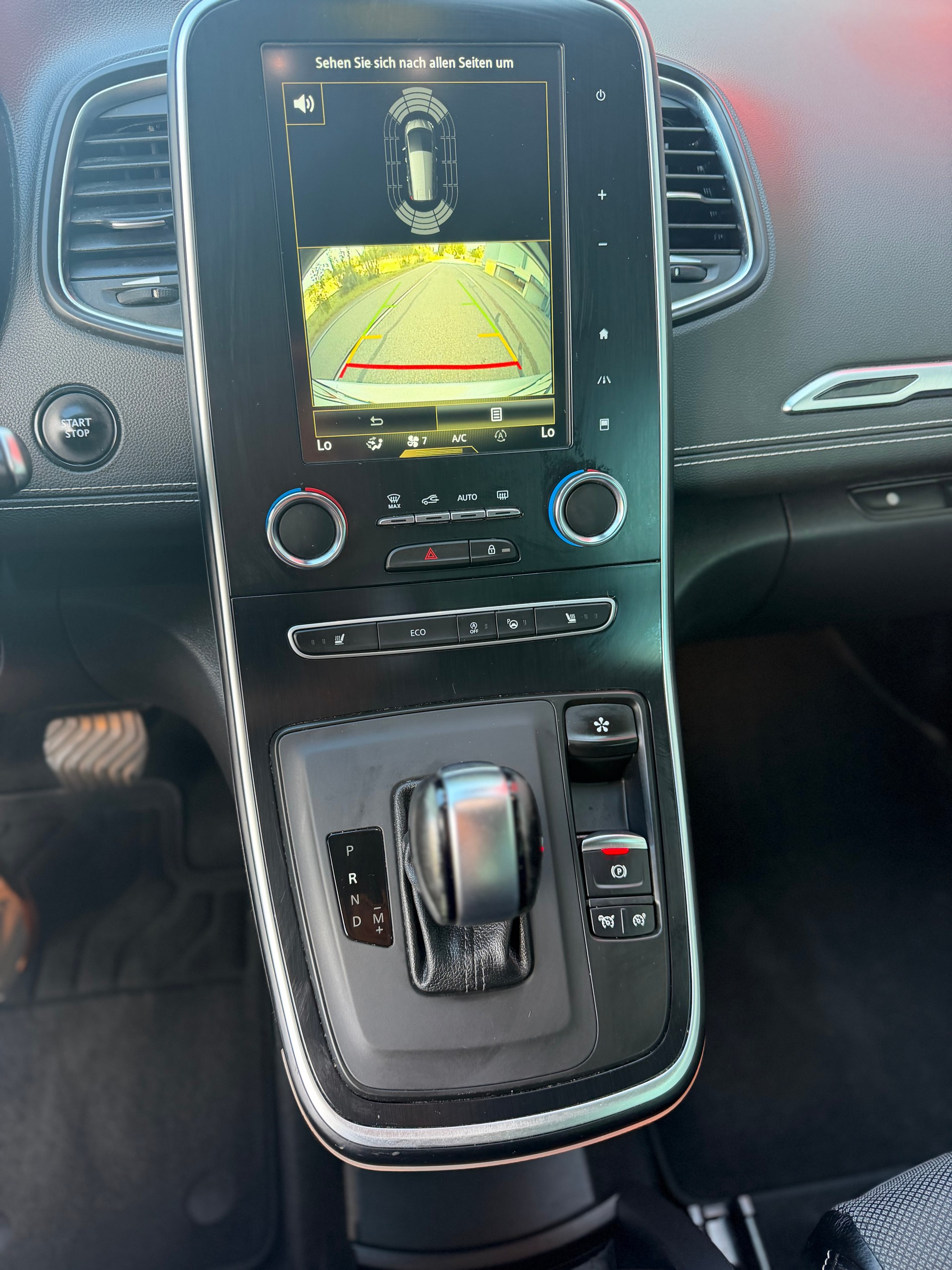 RENAULT Grand Scénic 1.3 16V Turbo Intens EDC-image-18