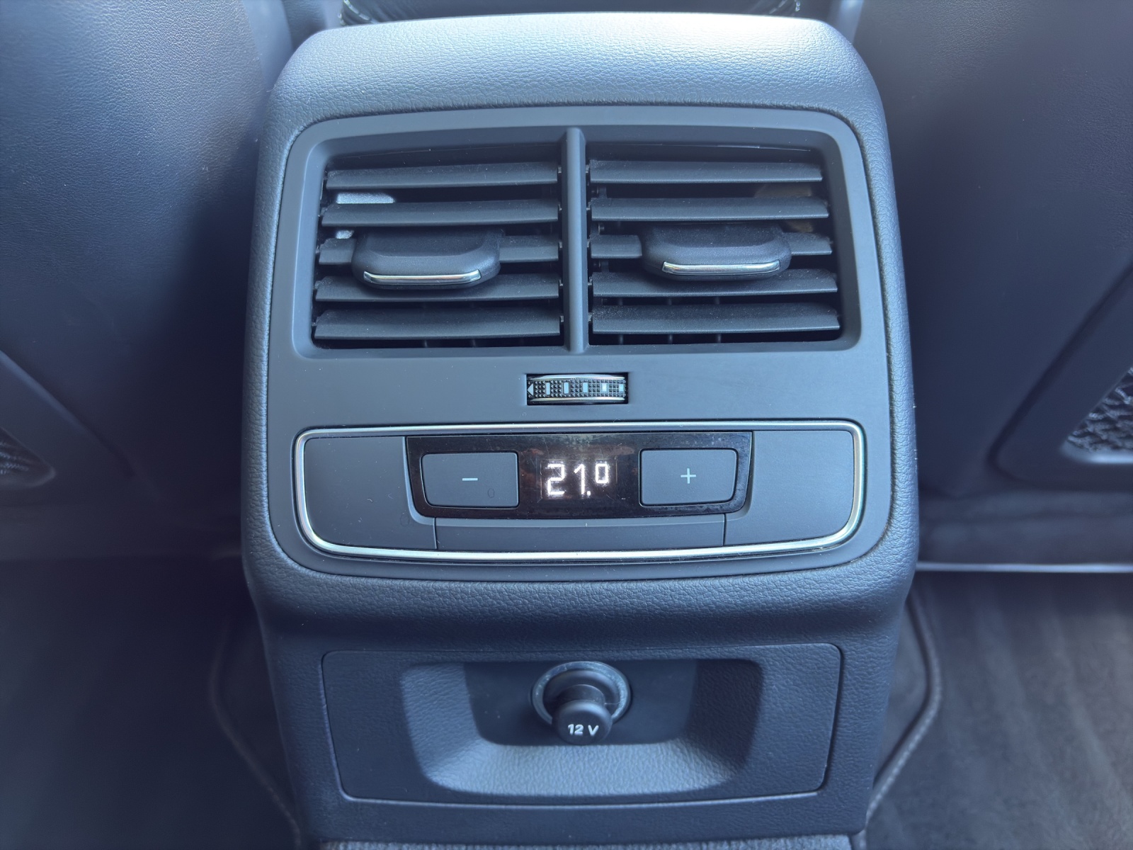 AUDI RS4 Avant 2.9 TFSI quattro tiptronic-image-14