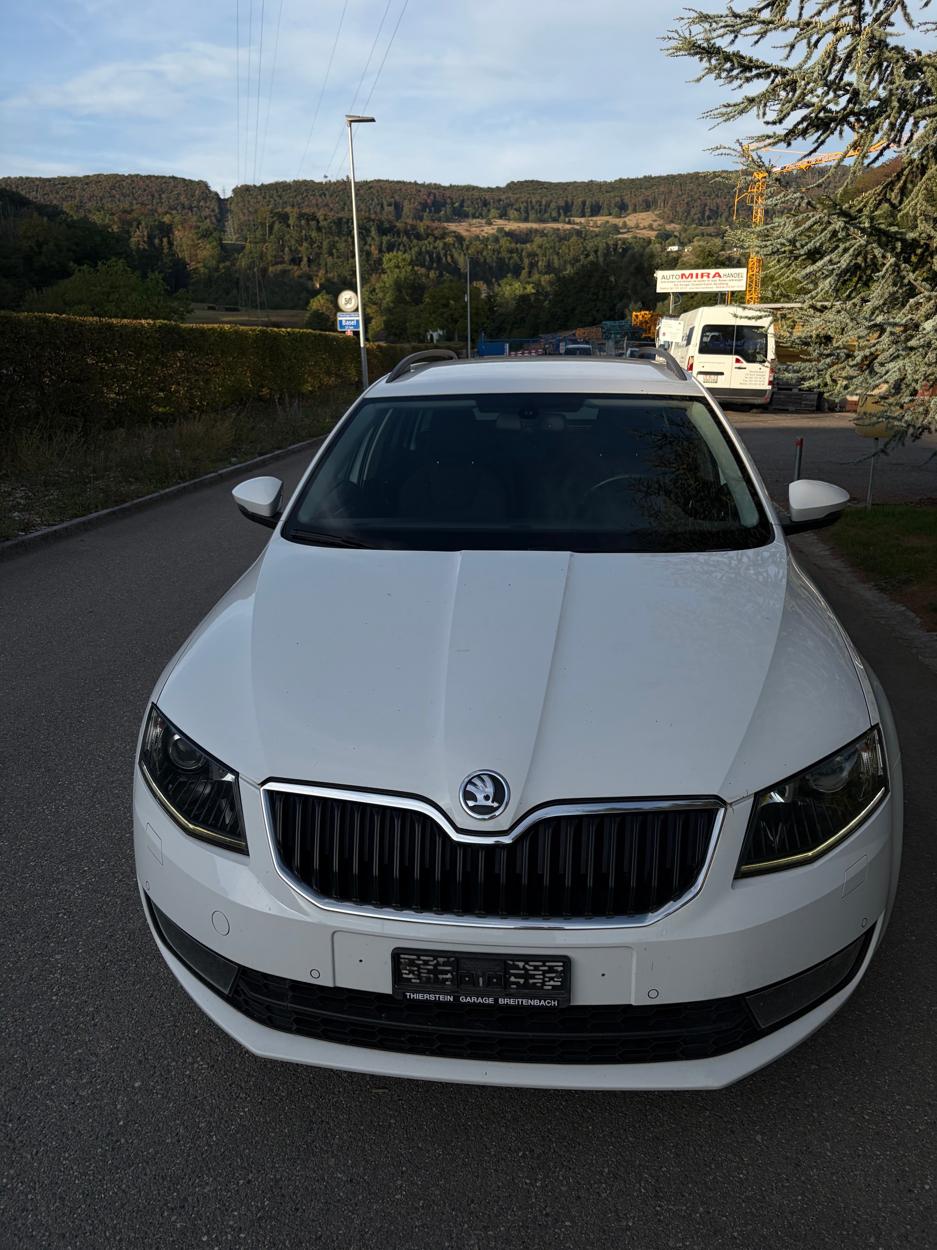 SKODA Octavia Combi 1.8 TSI L&K DSG-image-6