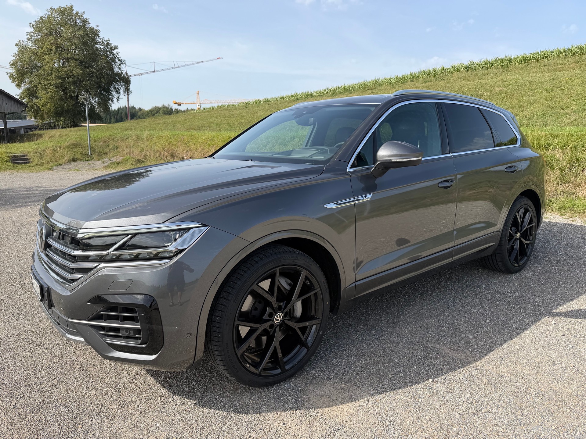 VW Touareg 4.0 V8 TDI R-Line Tiptronic-image-0