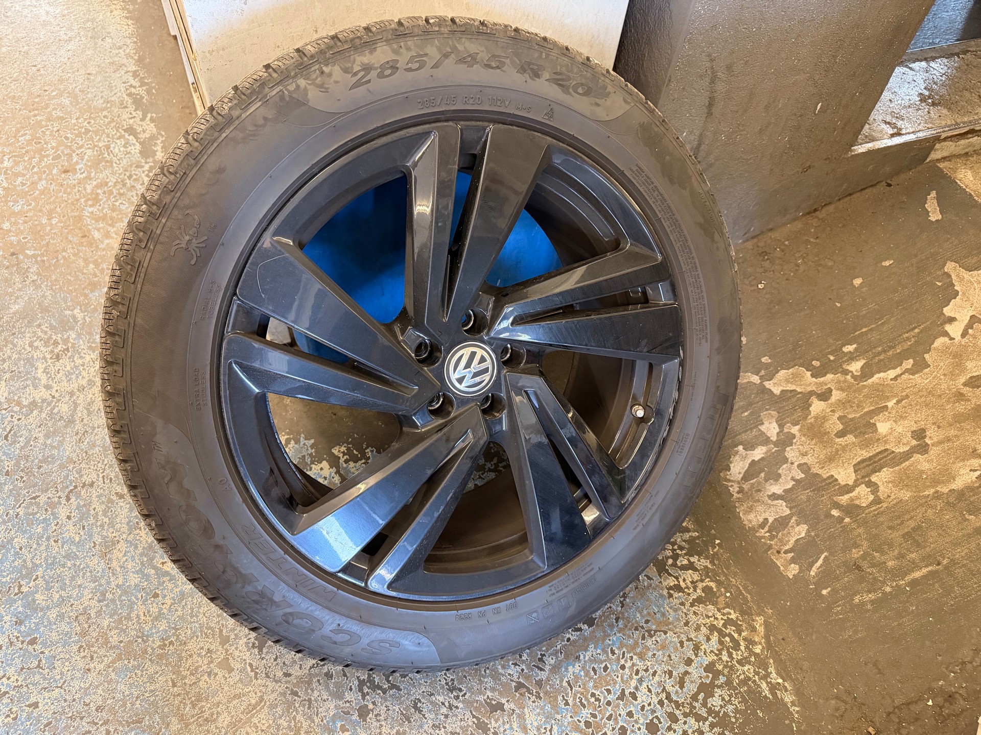 VW Touareg 4.0 V8 TDI R-Line Tiptronic-image-15