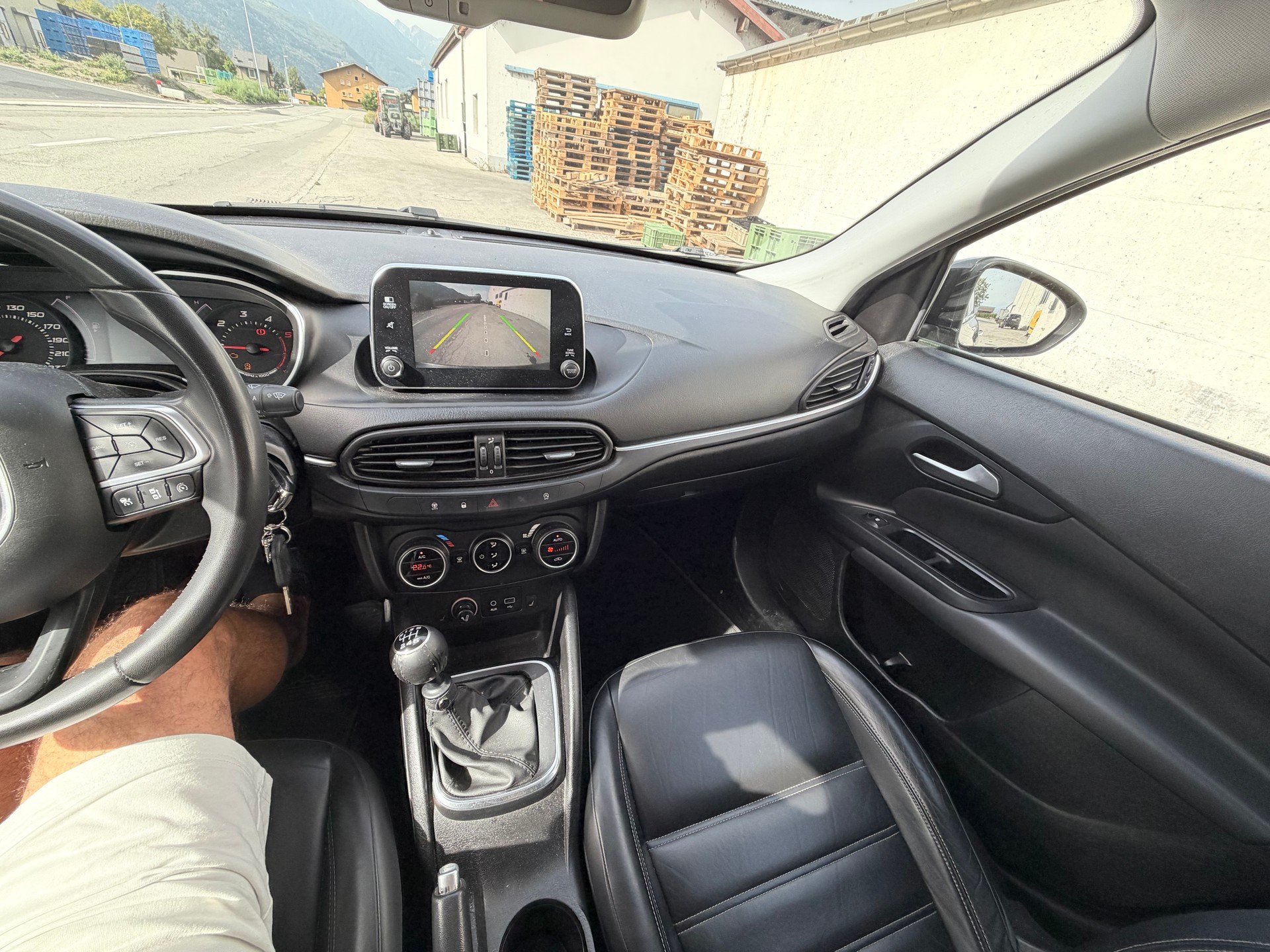 FIAT Tipo 1.6MJ Station Wagon Pop Star-image-3