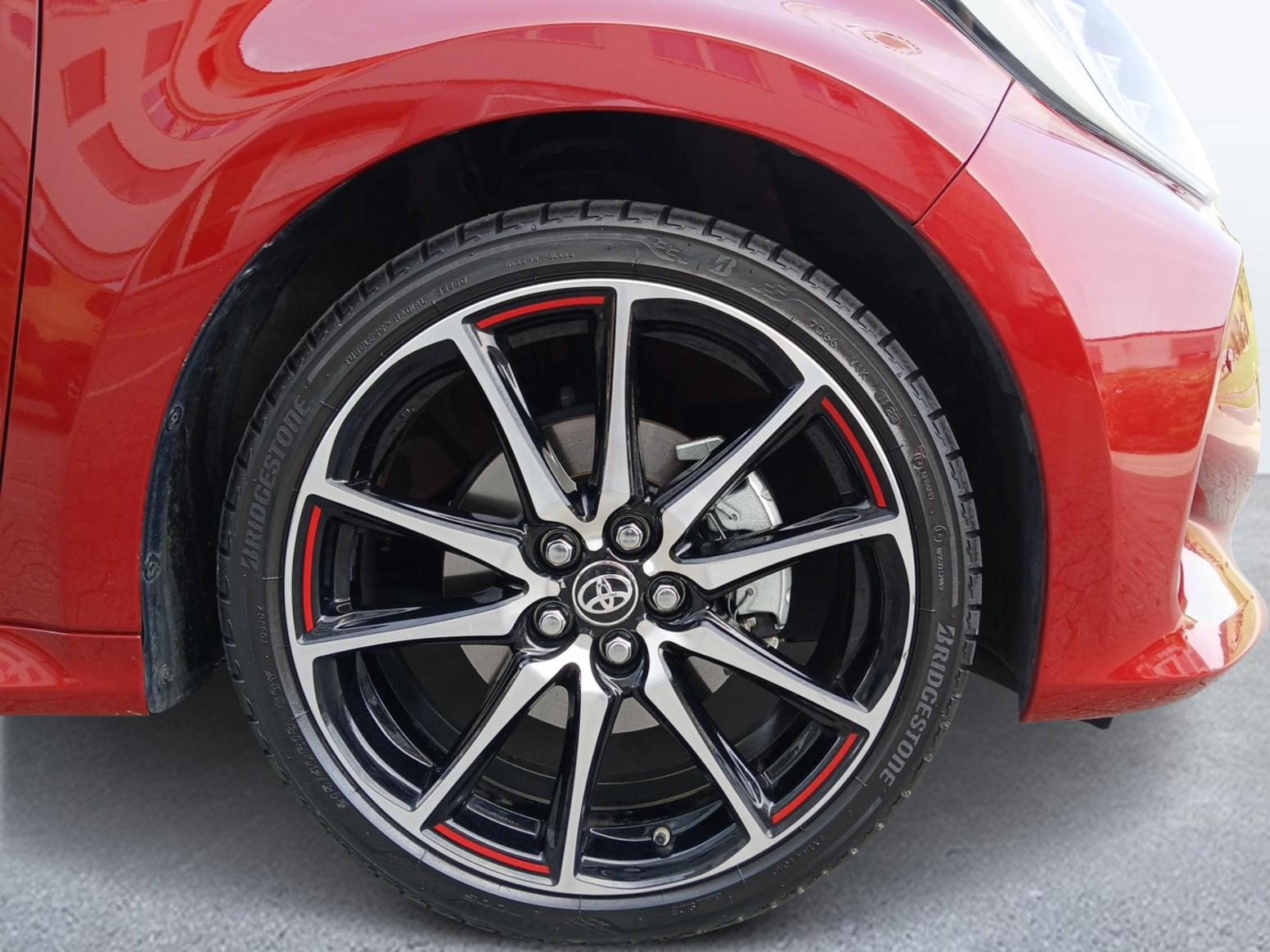 TOYOTA Yaris 1.5 VVT-i HSD GR Sport-image-15