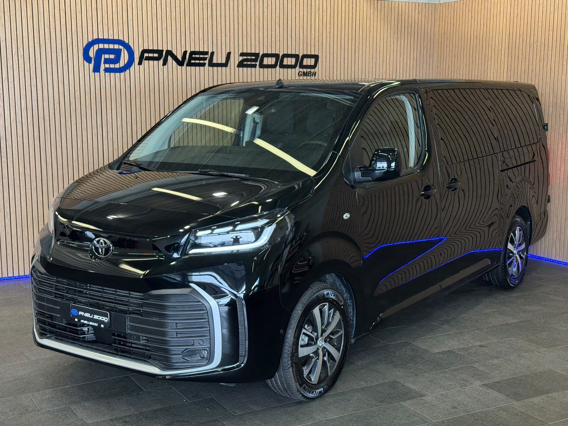 TOYOTA Proace Verso 2.0 D-4D AT Trend Long Business-image-0