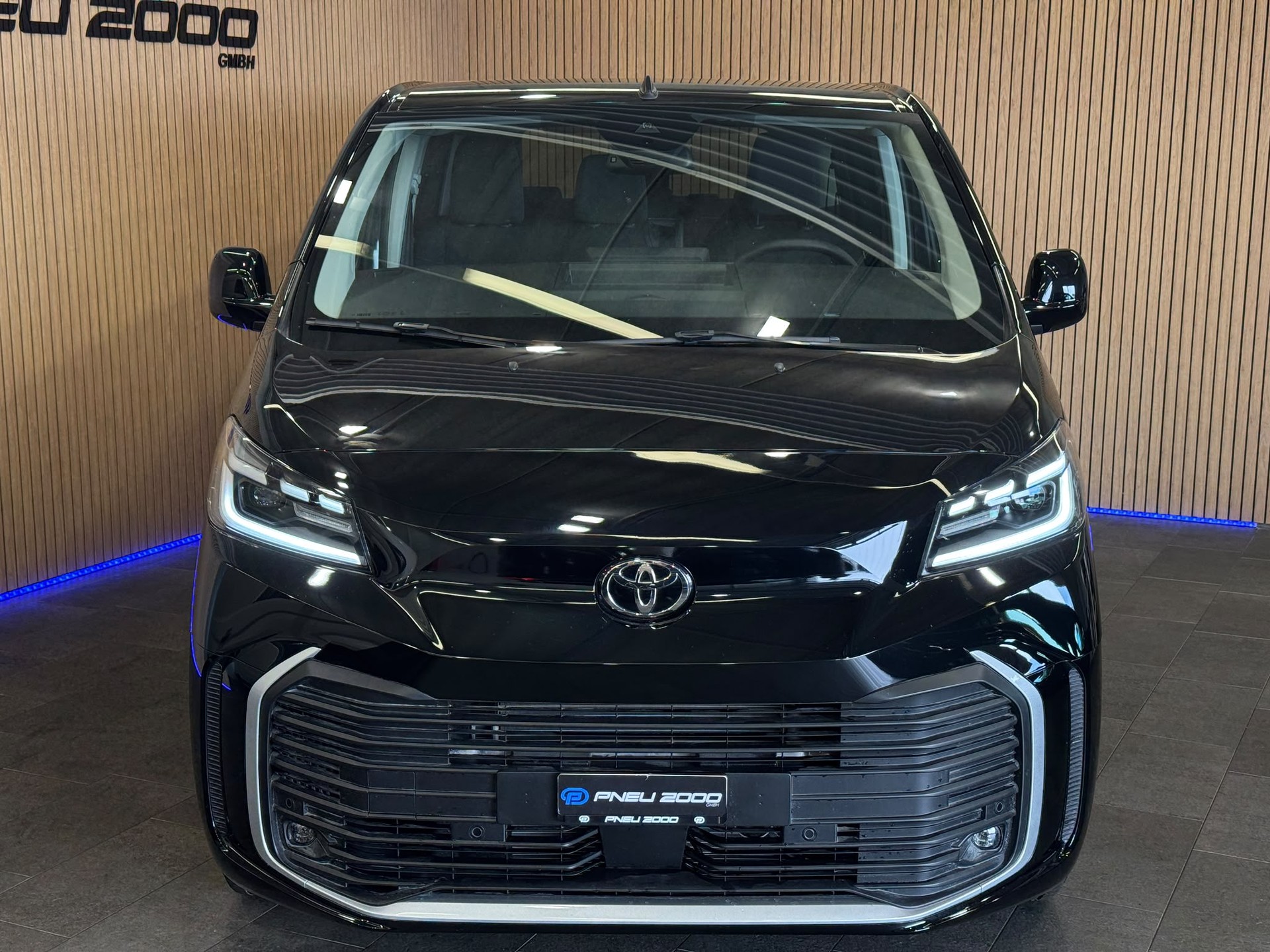 TOYOTA Proace Verso 2.0 D-4D AT Trend Long Business-image-1