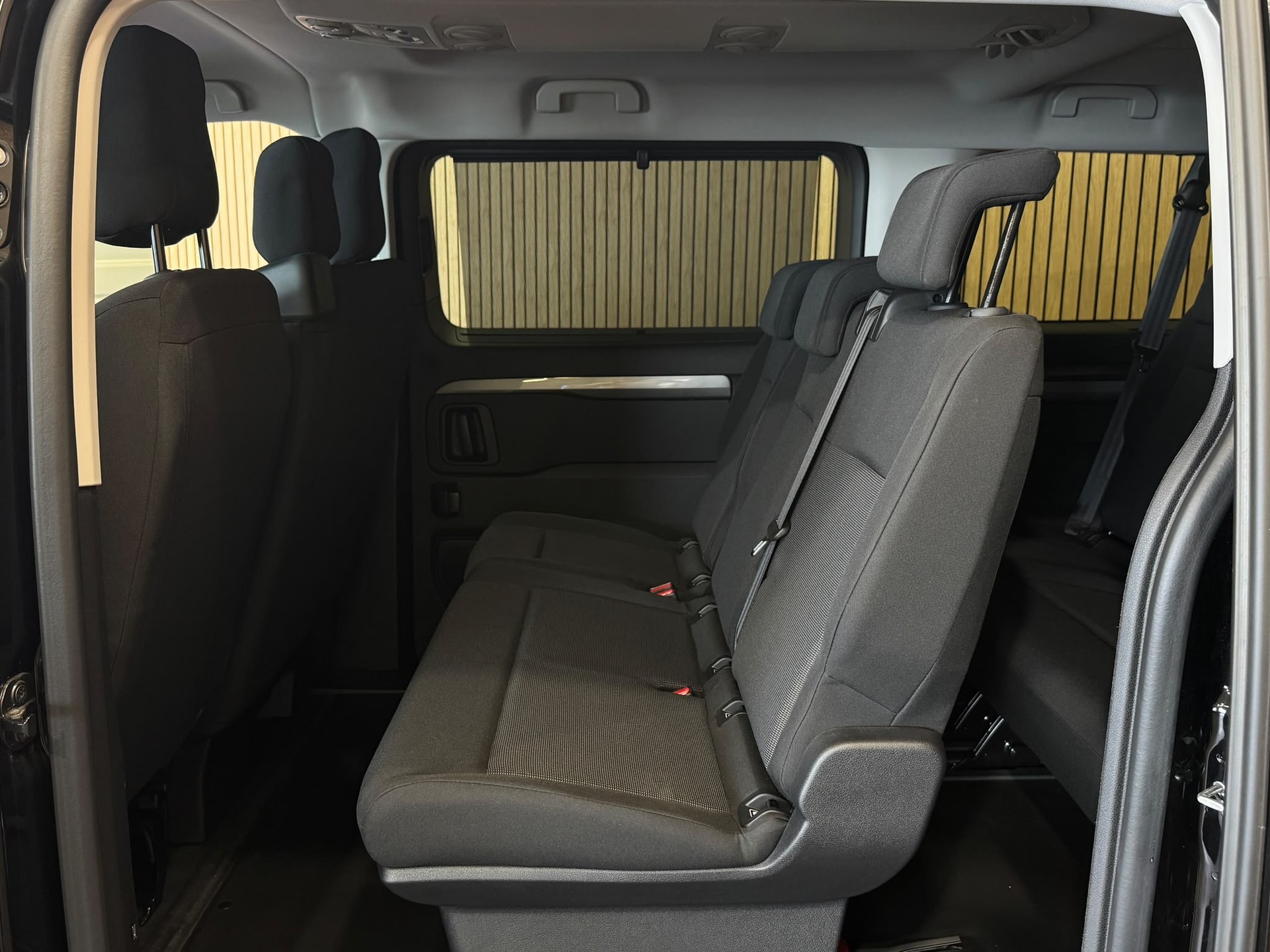 TOYOTA Proace Verso 2.0 D-4D AT Trend Long Business-image-19