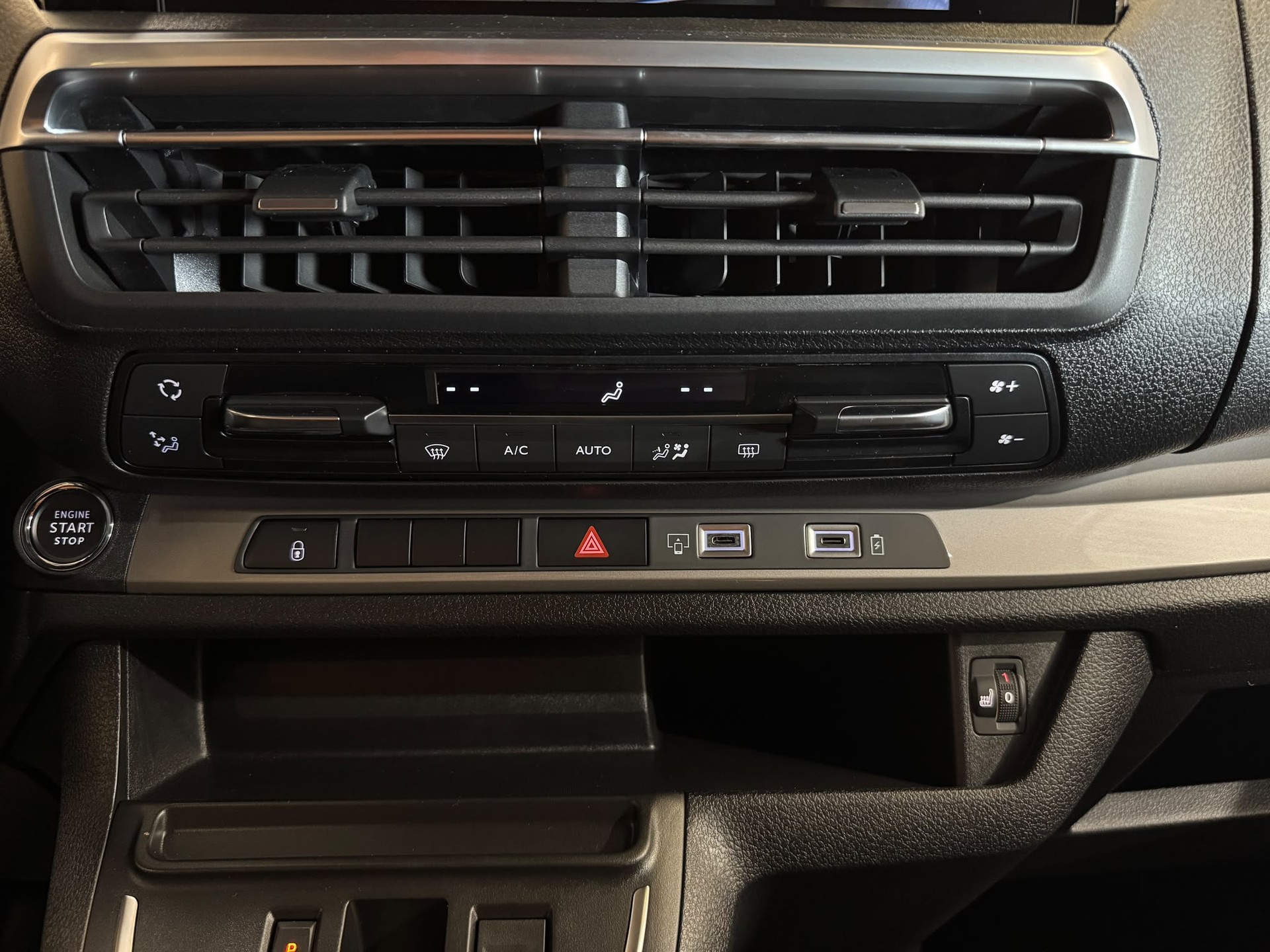TOYOTA Proace Verso 2.0 D-4D AT Trend Long Business-image-14