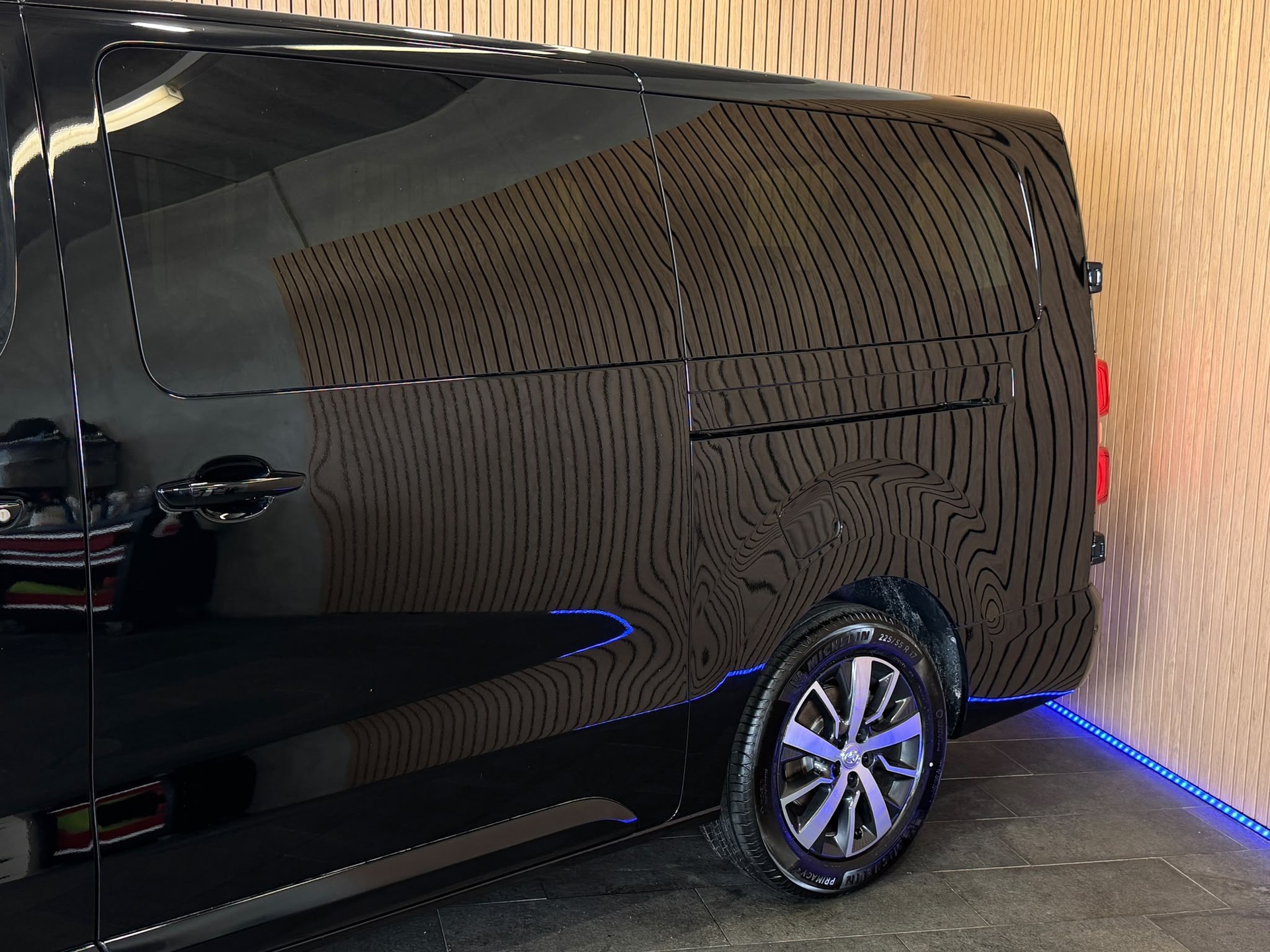 TOYOTA Proace Verso 2.0 D-4D AT Trend Long Business-image-2