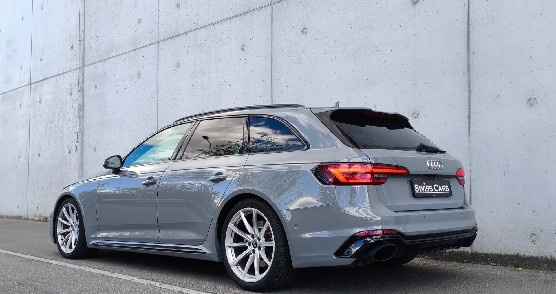 AUDI RS4 Avant 2.9 TFSI quattro tiptronic-image-7