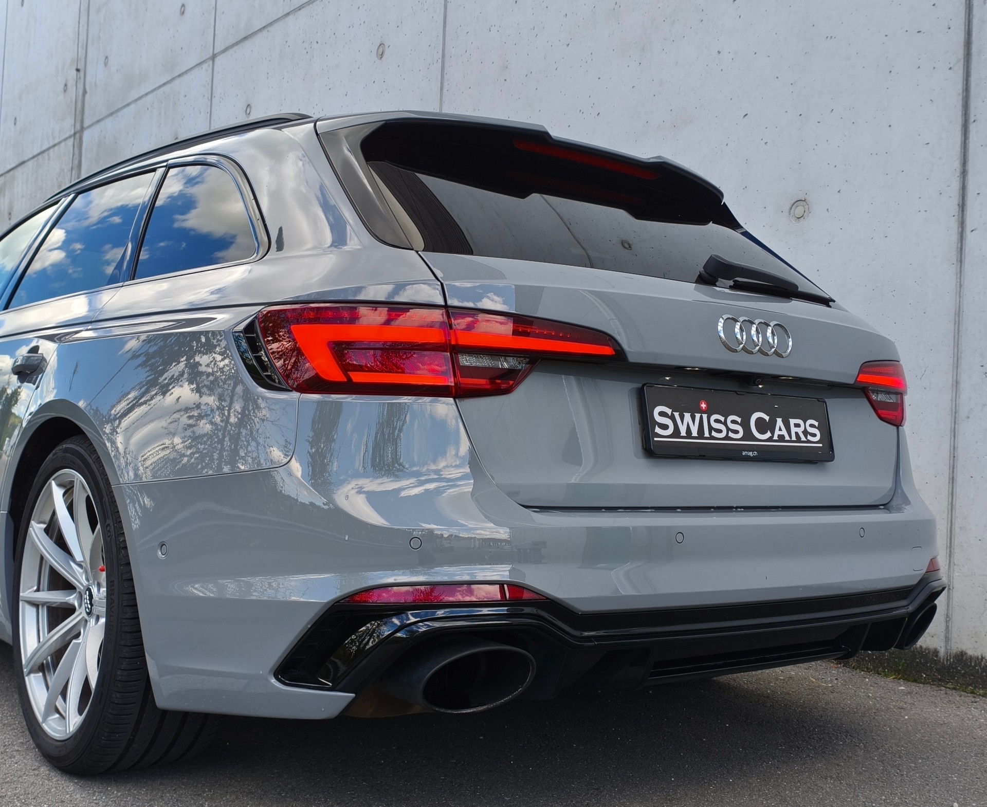AUDI RS4 Avant 2.9 TFSI quattro tiptronic-image-6