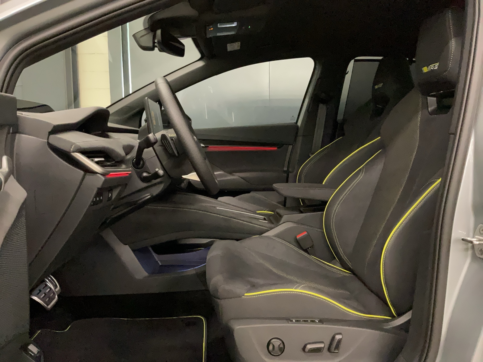 SKODA Elroq RS 4x4-image-5