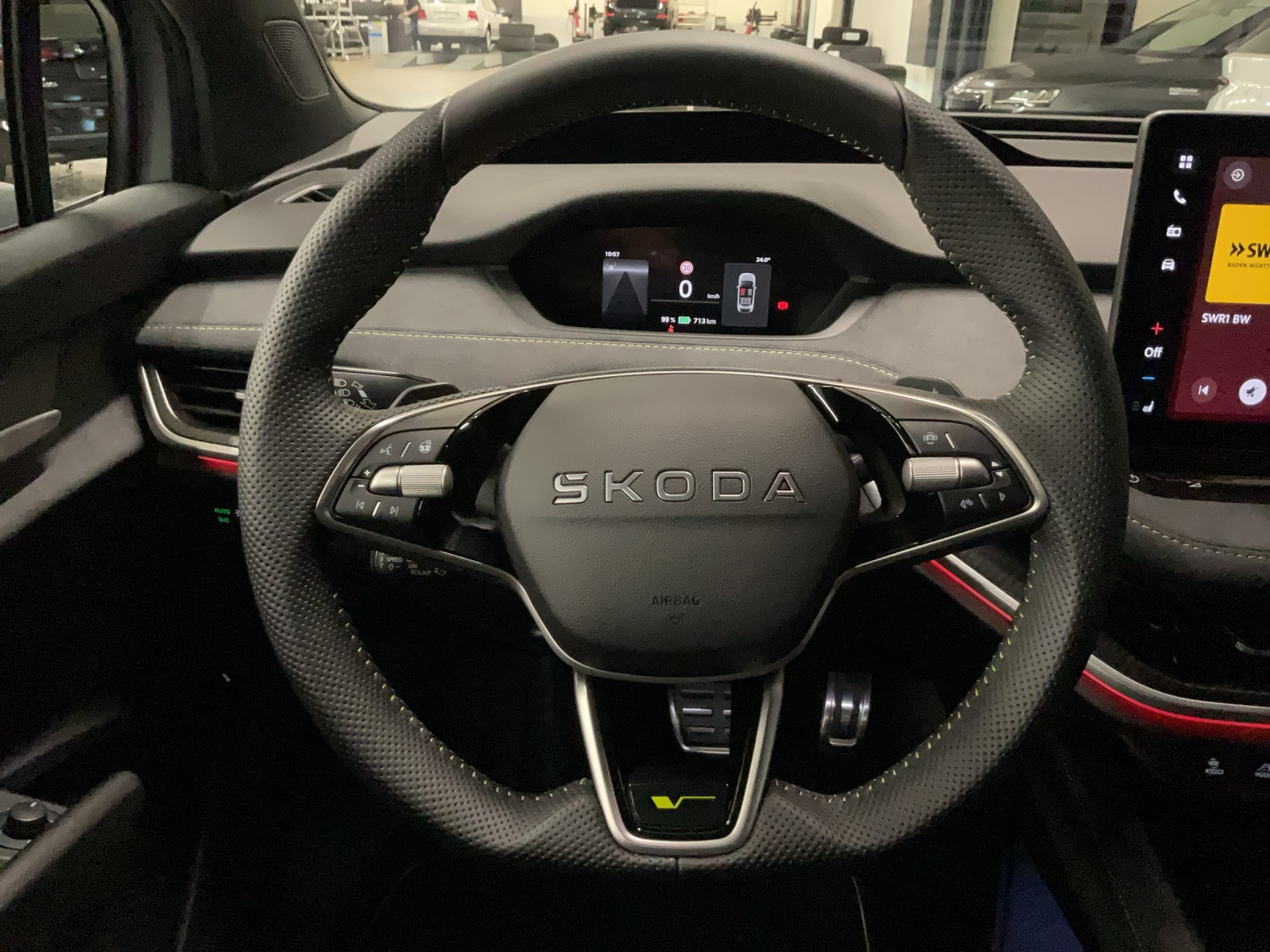 SKODA Elroq RS 4x4-image-6