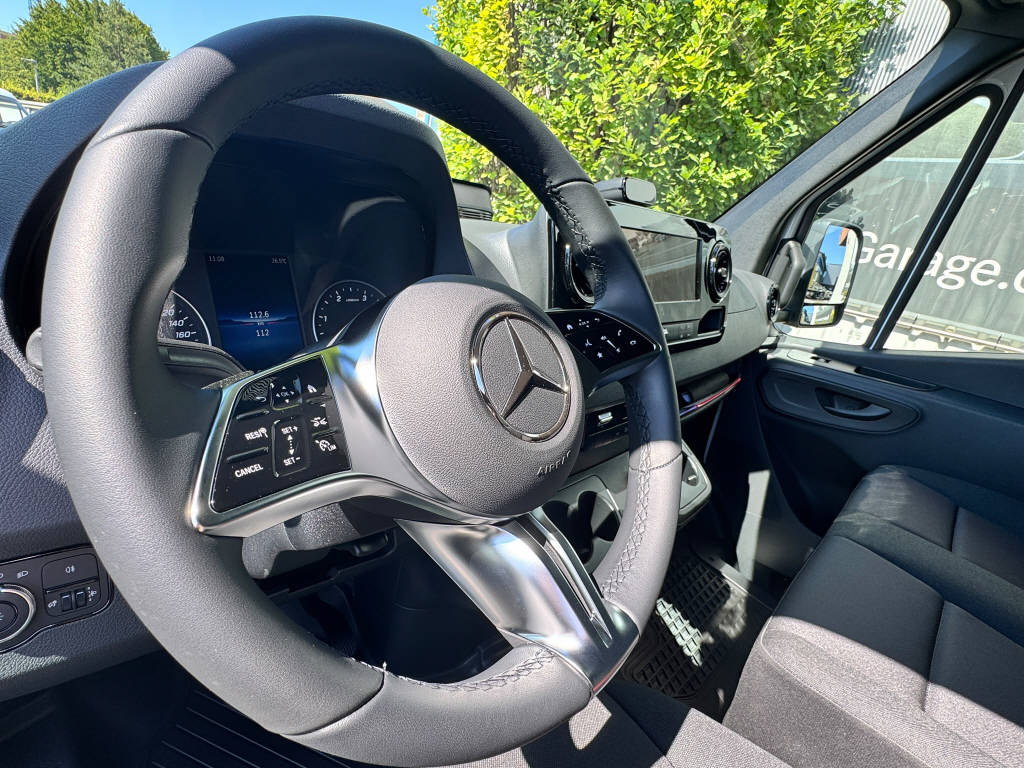 MERCEDES-BENZ Sprinter 317 CDI Pro Aufbau mit Hebebühne 4325 L-image-11