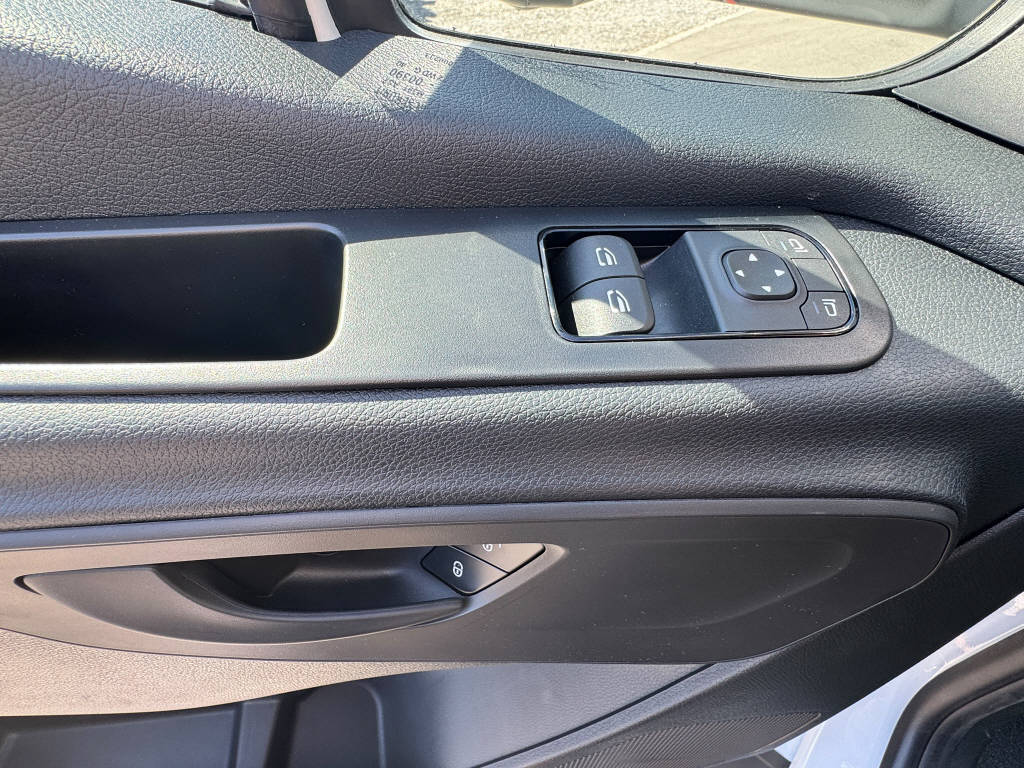 MERCEDES-BENZ Sprinter 317 CDI Pro Aufbau mit Hebebühne 4325 L-image-14