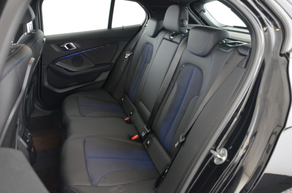 BMW 116d Steptronic M Sport-image-13