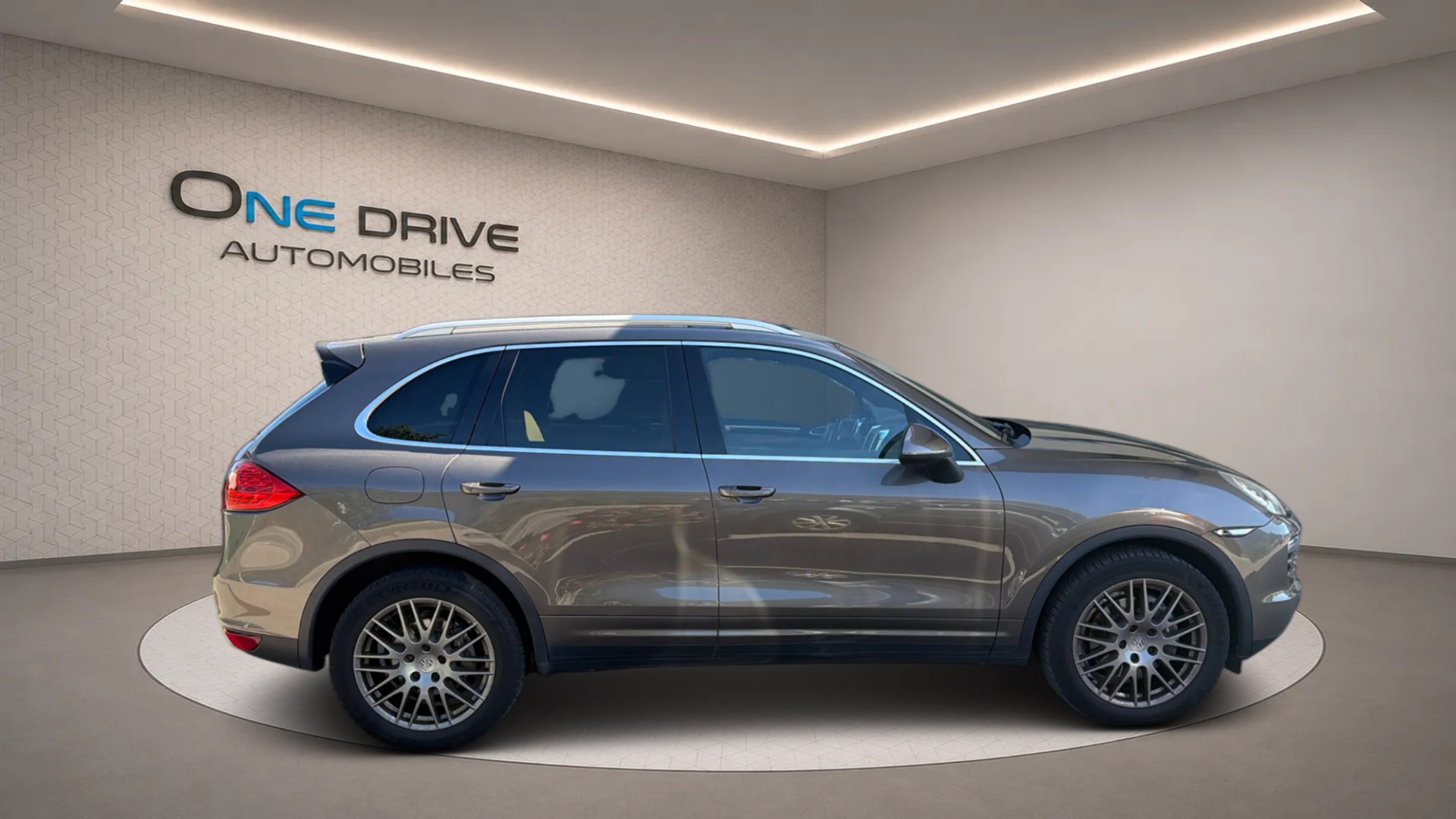 PORSCHE Cayenne Diesel-image-3