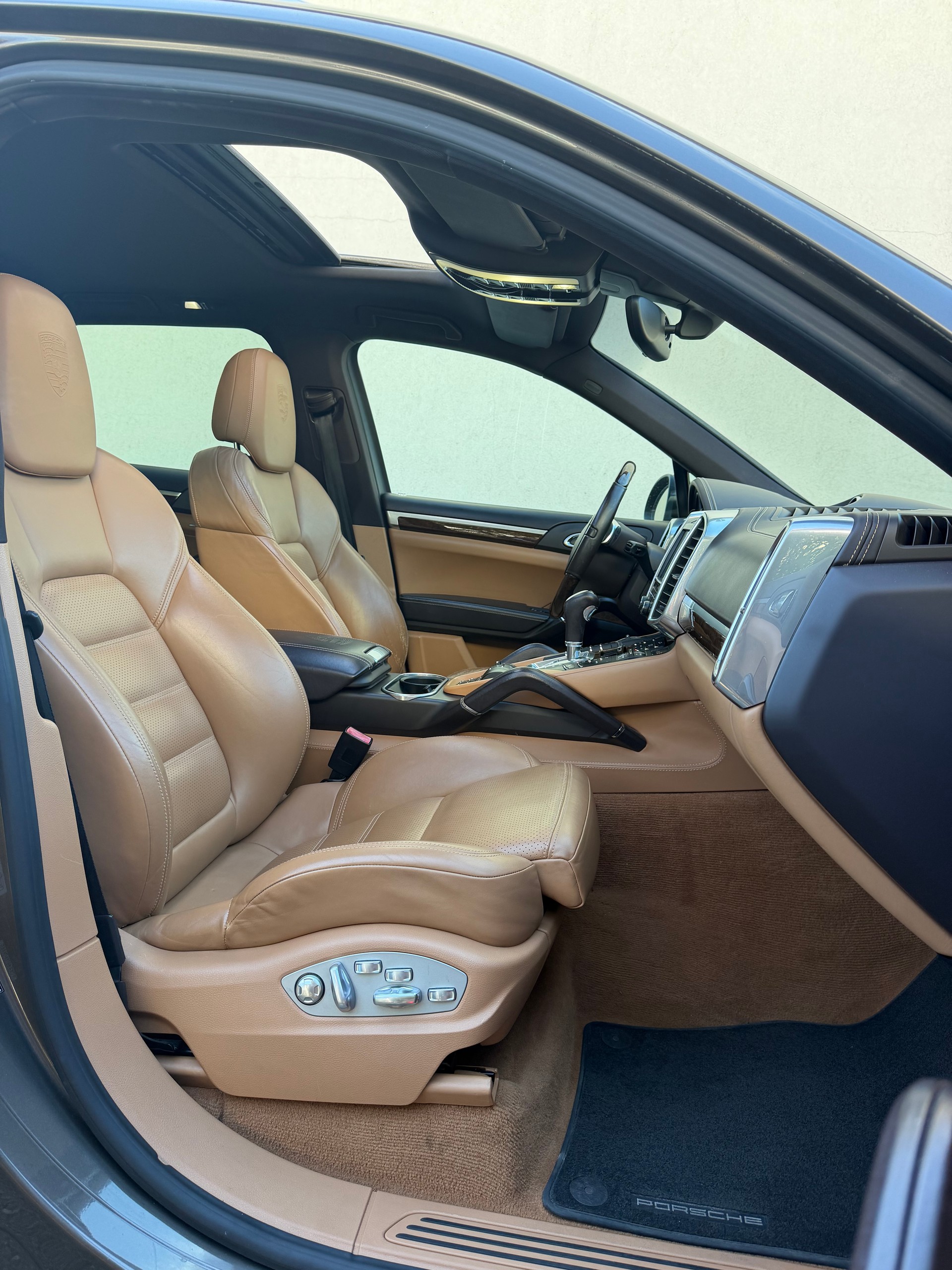 PORSCHE Cayenne Diesel-image-9