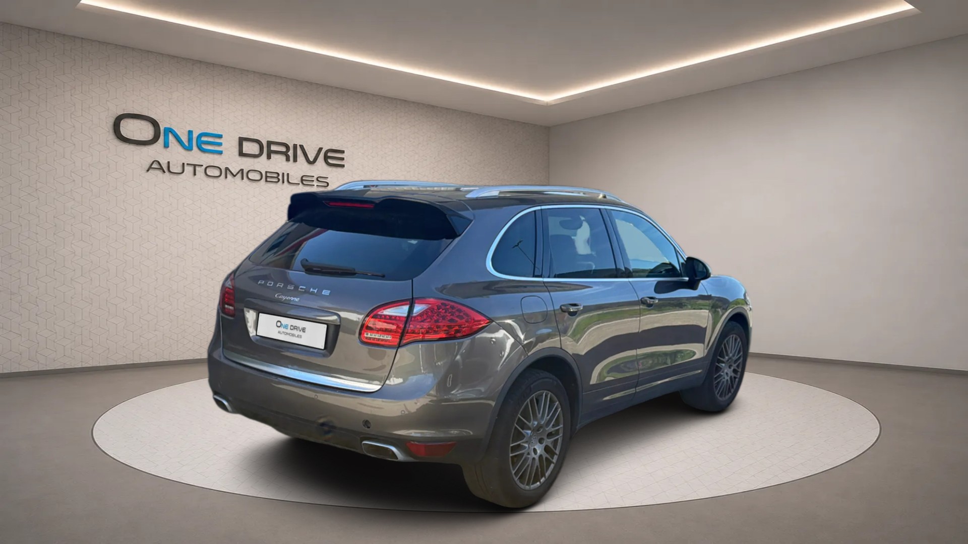 PORSCHE Cayenne Diesel-image-5