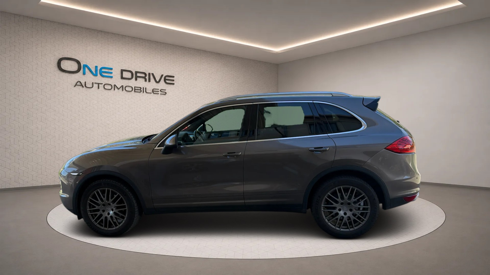 PORSCHE Cayenne Diesel-image-4