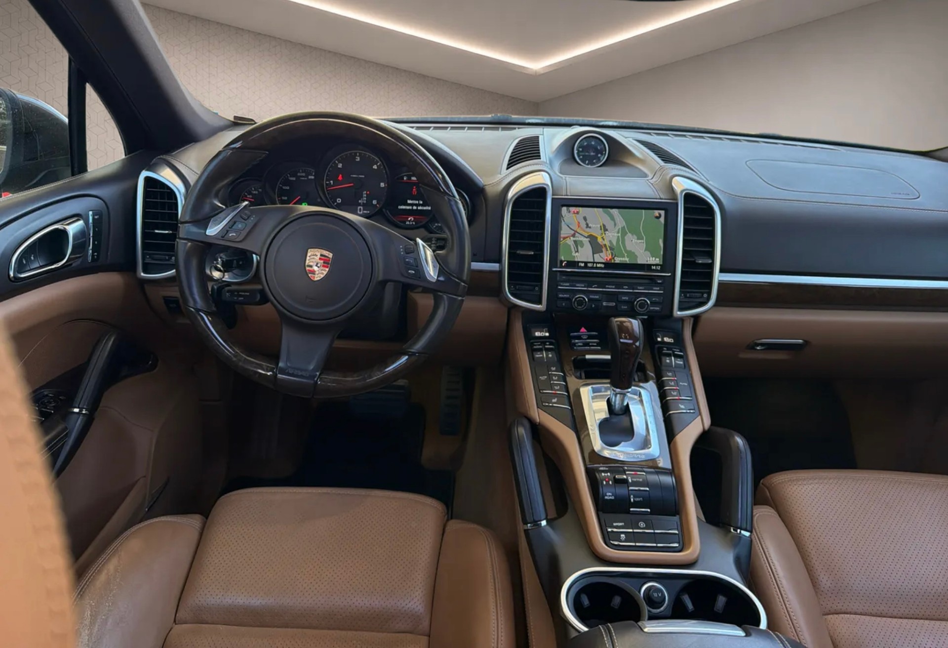 PORSCHE Cayenne Diesel-image-8