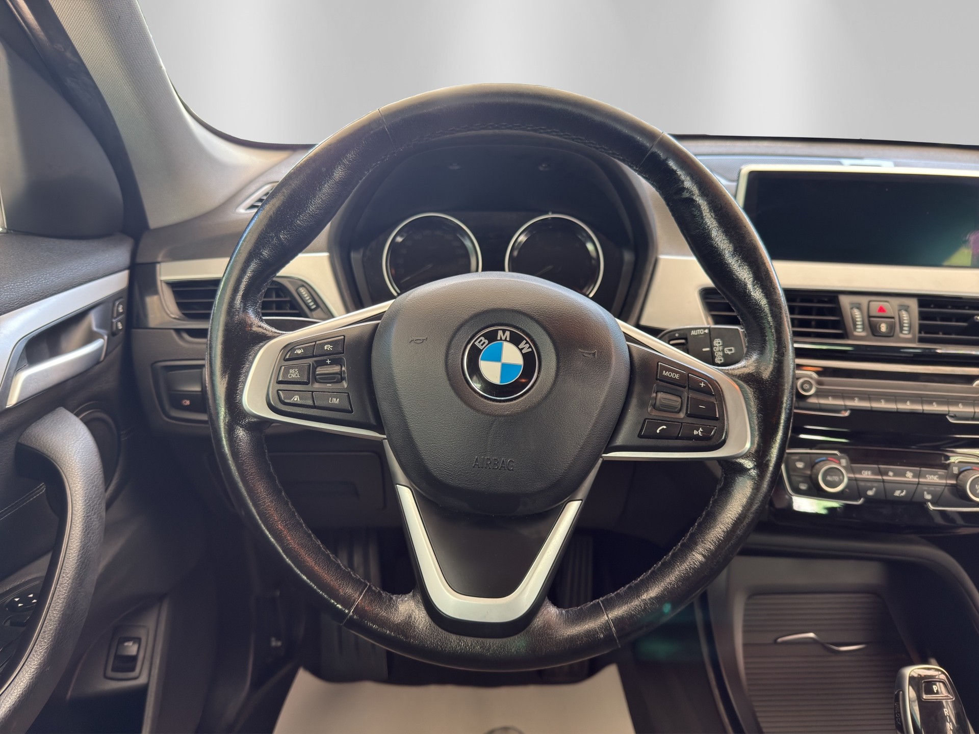 BMW X1 sDrive 18d Steptronic-image-9