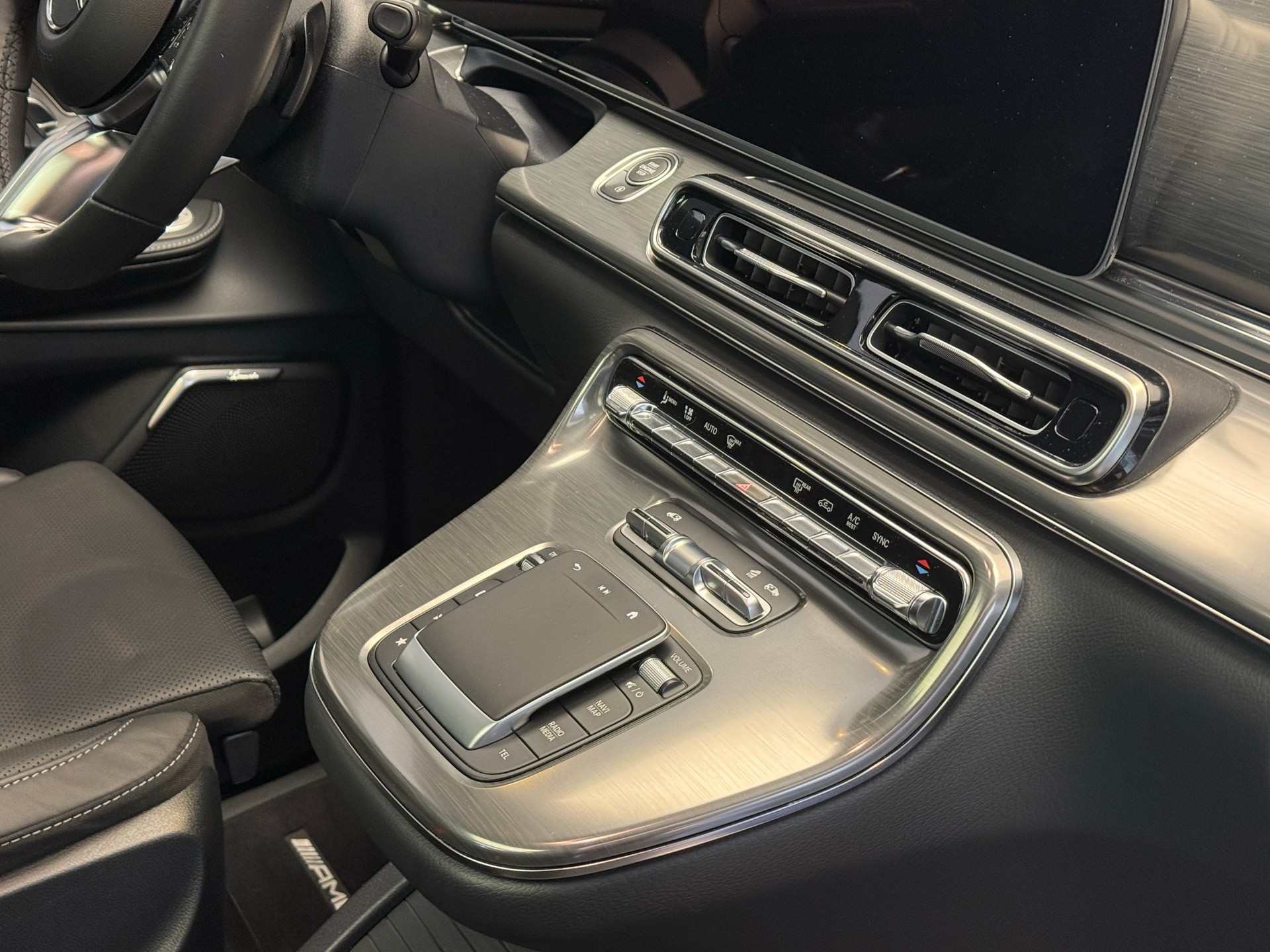MERCEDES-BENZ V 300 d lang Exclusive 4Matic 9G-Tronic-image-8