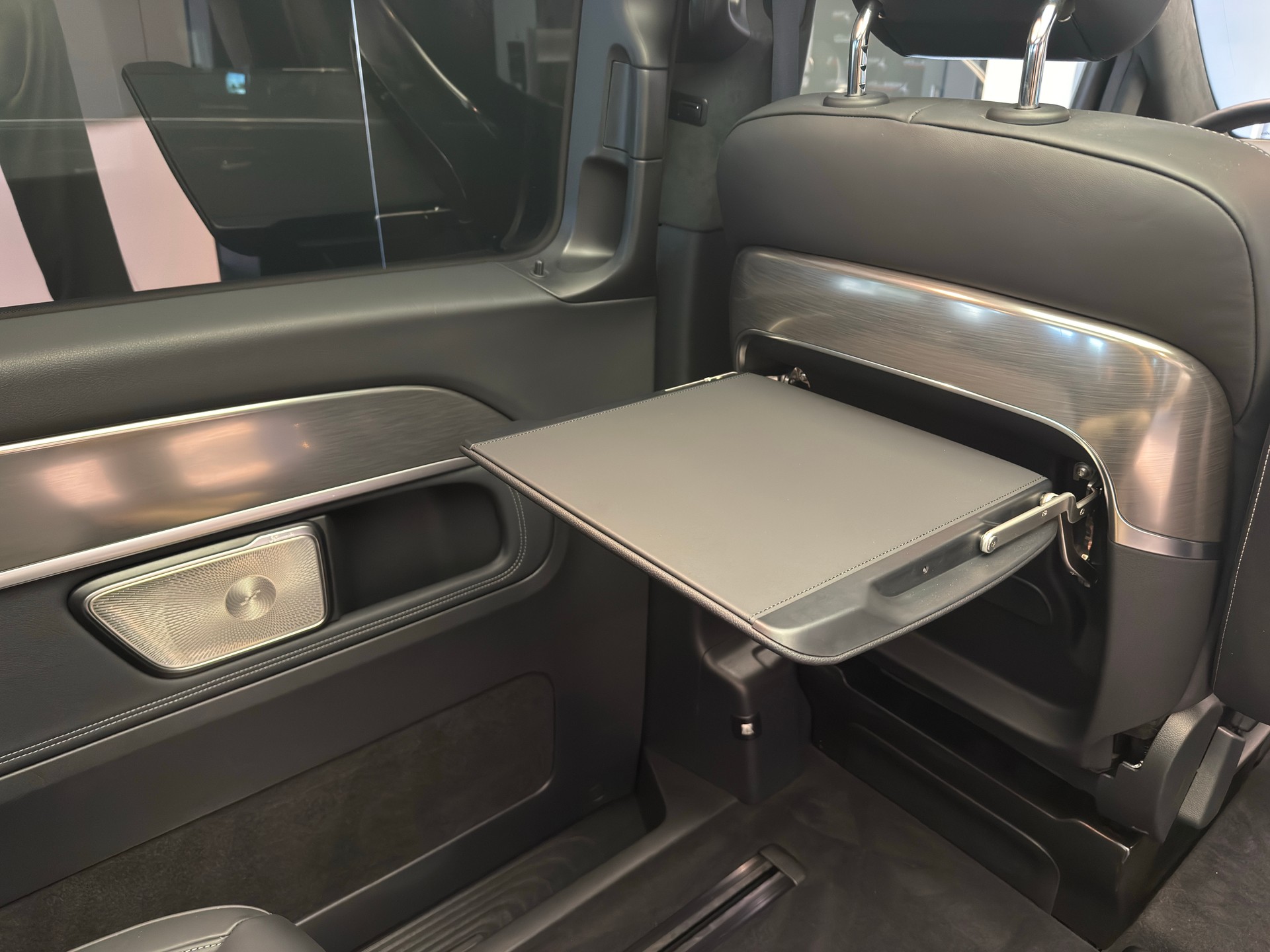 MERCEDES-BENZ V 300 d lang Exclusive 4Matic 9G-Tronic-image-11