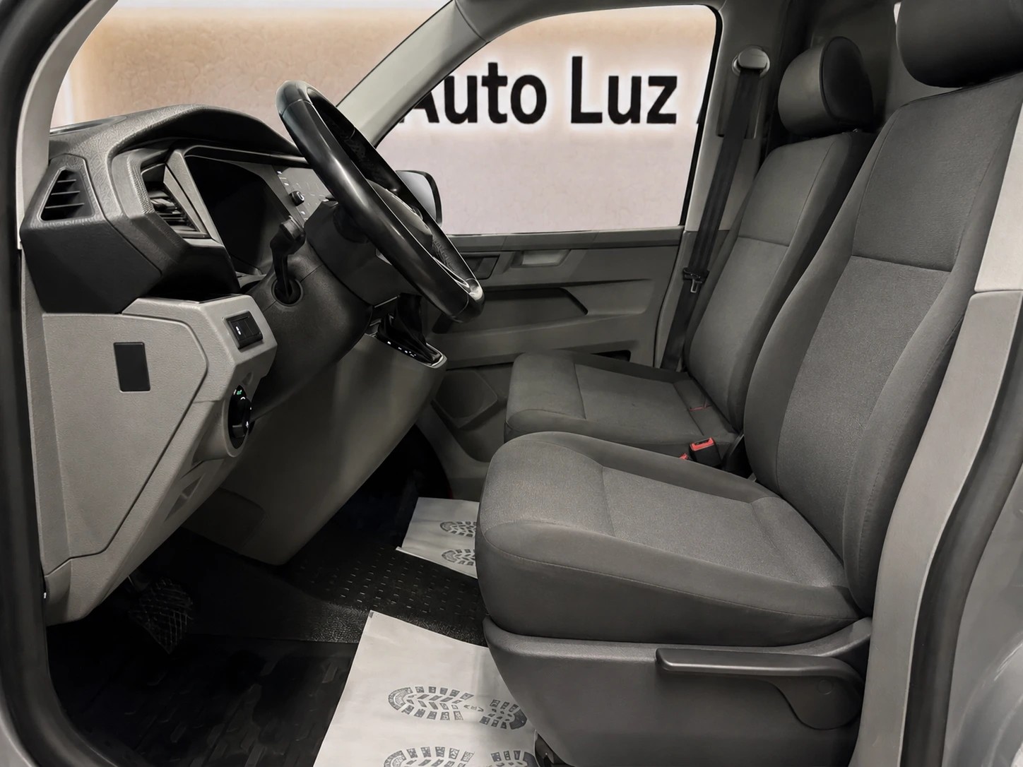 VW T6.1 2.0 TDI 4Motion DSG-image-7