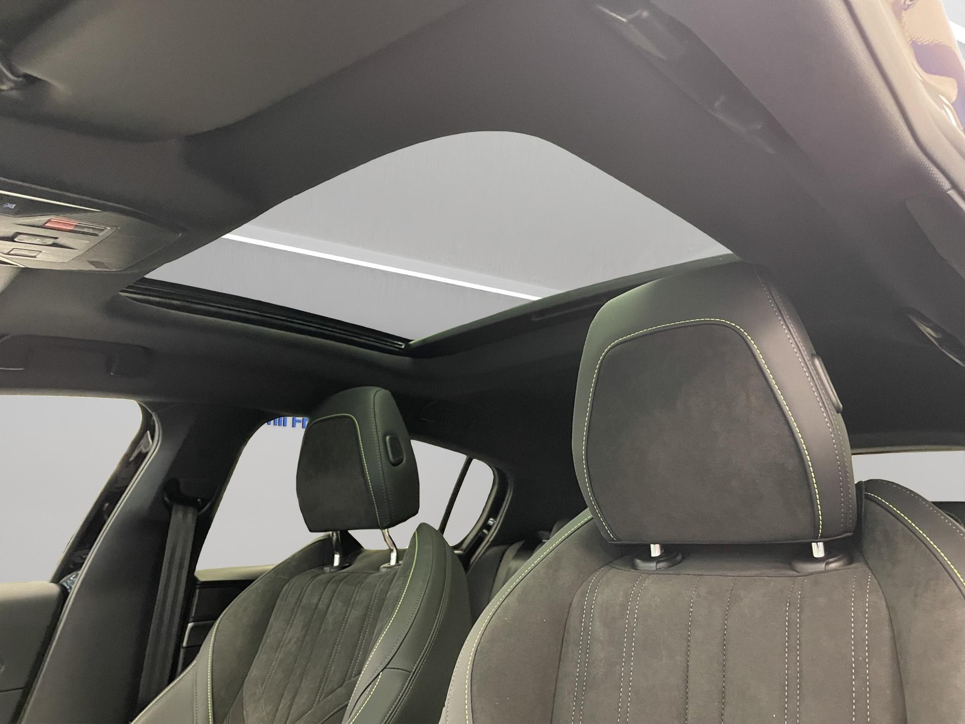 PEUGEOT 308 1.6 PHEV 180 GT-image-13