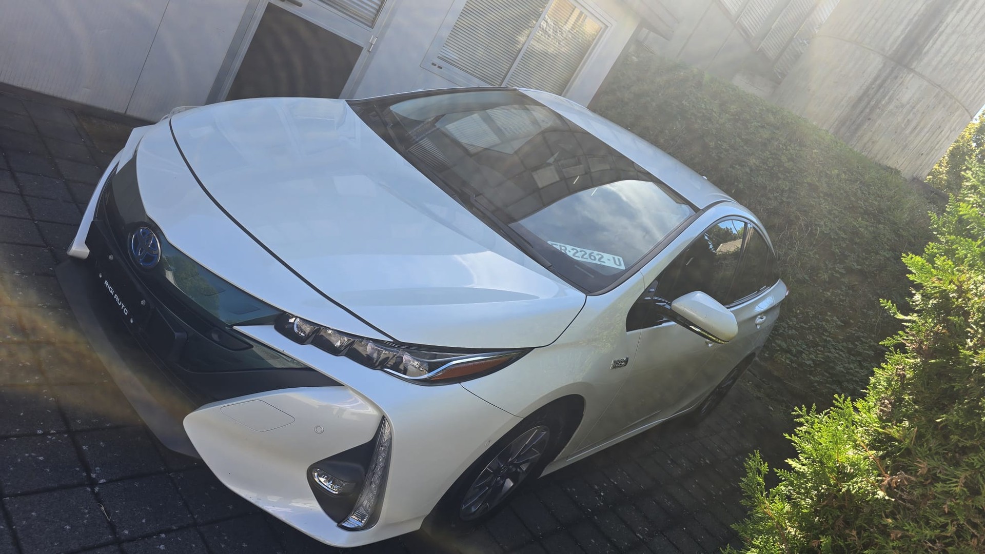 TOYOTA Prius 1.8 VVT-i Plug-in Hybrid Premium Leather / navi / DAB / 8 räder, roues-image-1