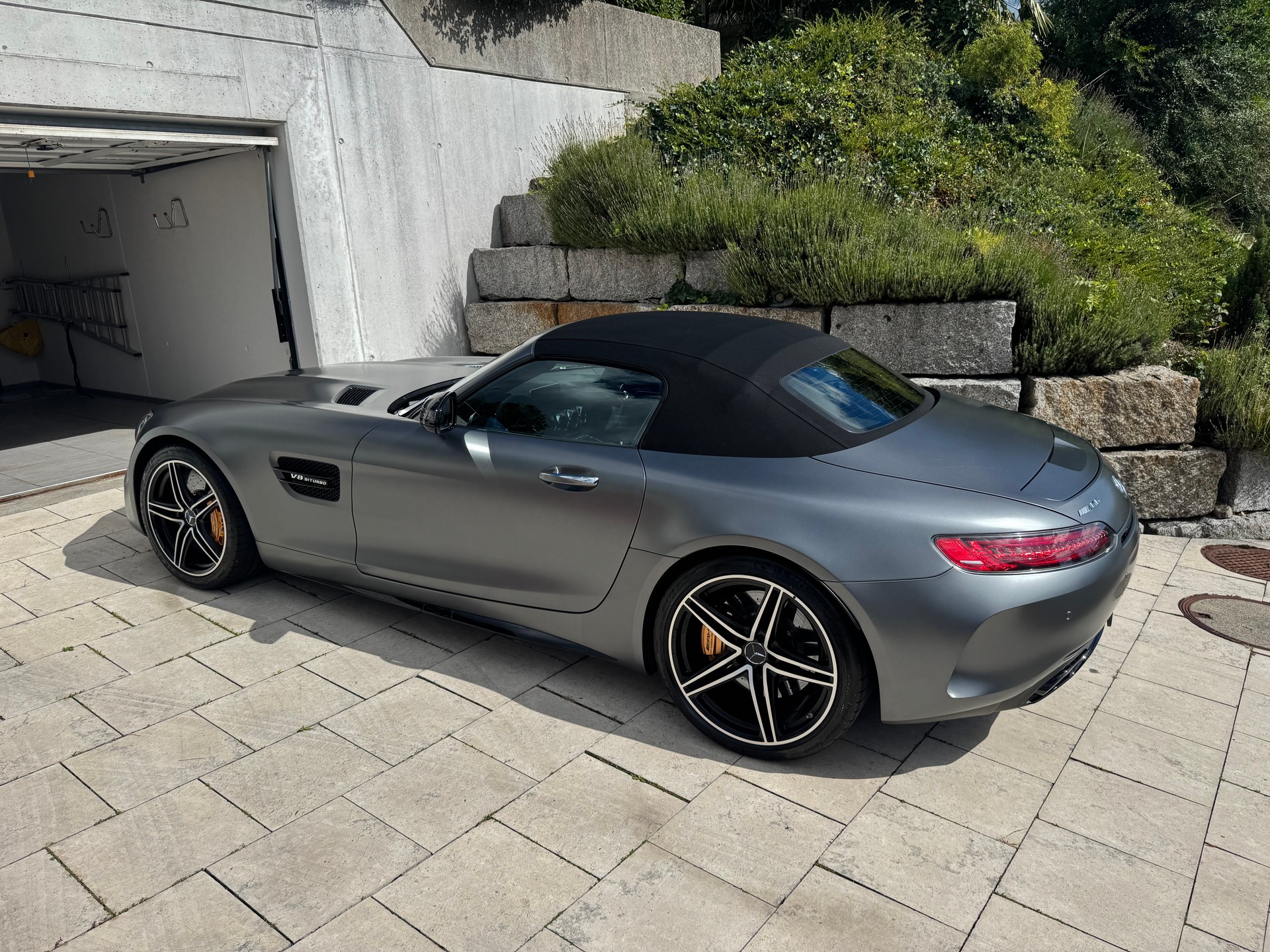 MERCEDES-BENZ AMG GT C-image-0