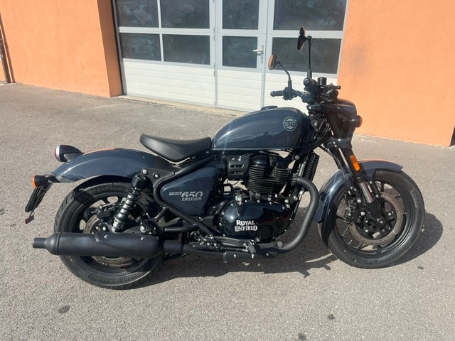 ROYAL ENFIELD Shotgun 650 Dual