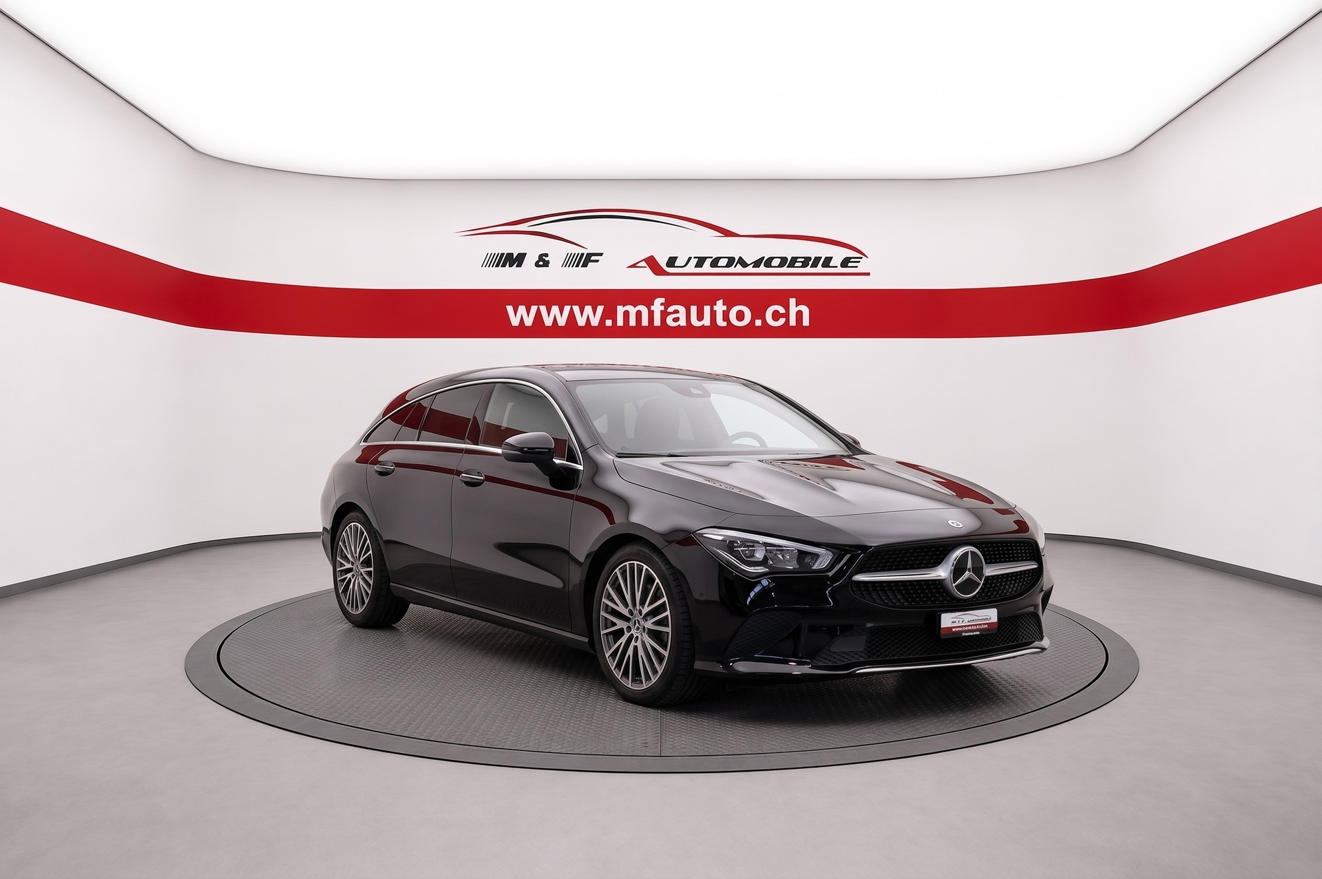 MERCEDES-BENZ CLA 220 d Progressive 4matic Shooting Brake-image-2