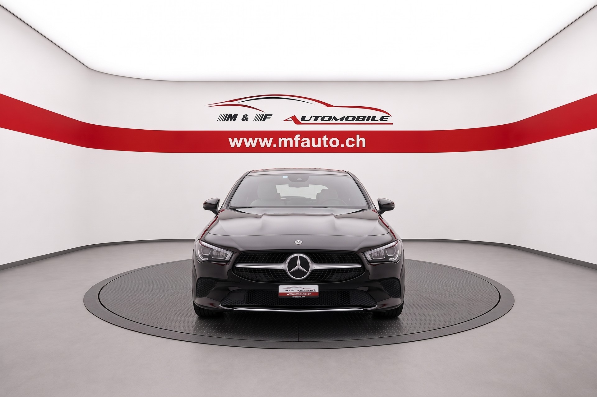 MERCEDES-BENZ CLA 220 d Progressive 4matic Shooting Brake-image-1