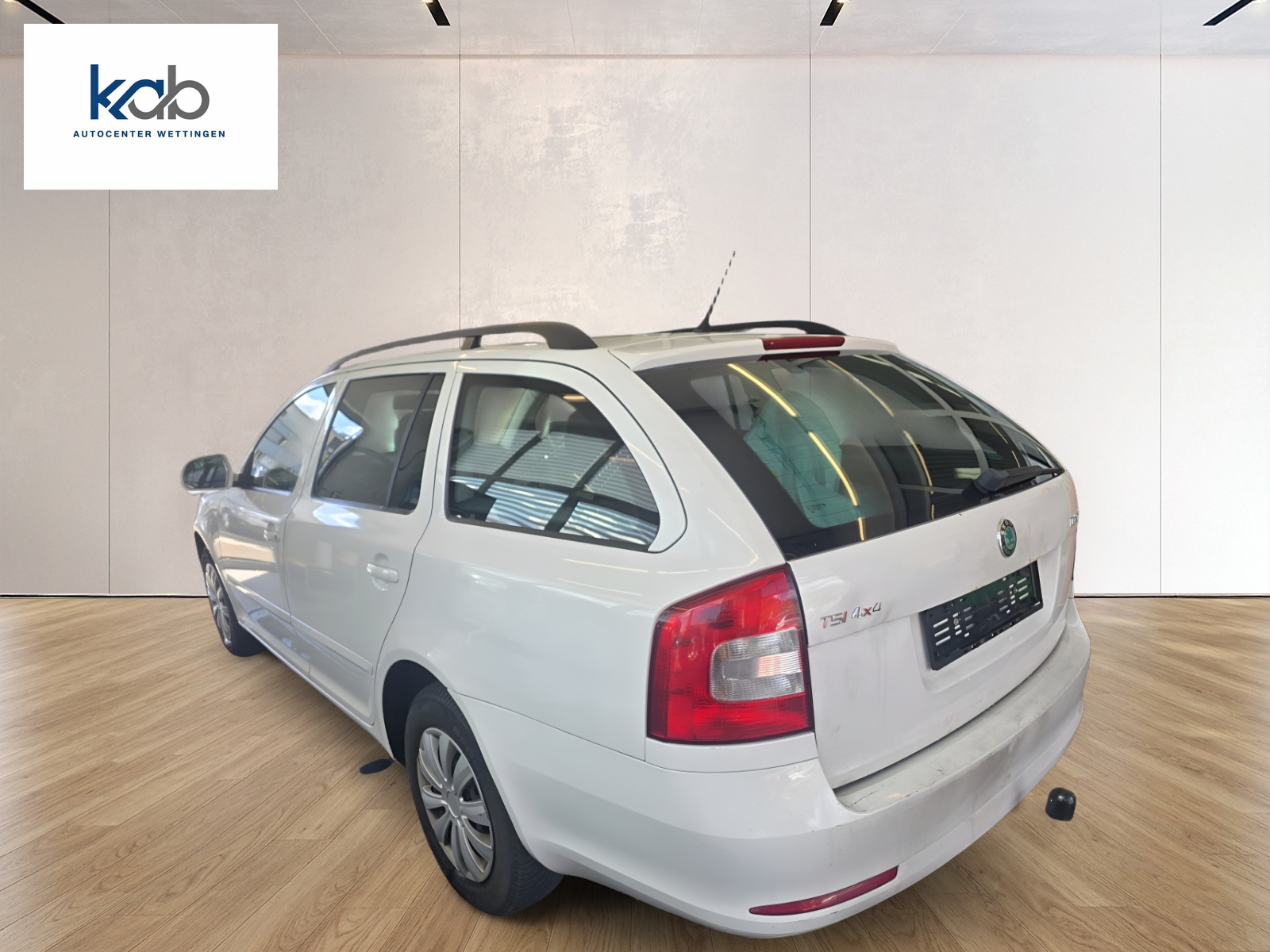 SKODA Octavia Combi 1.8 TSI Laurin & Klement 4x4-image-2