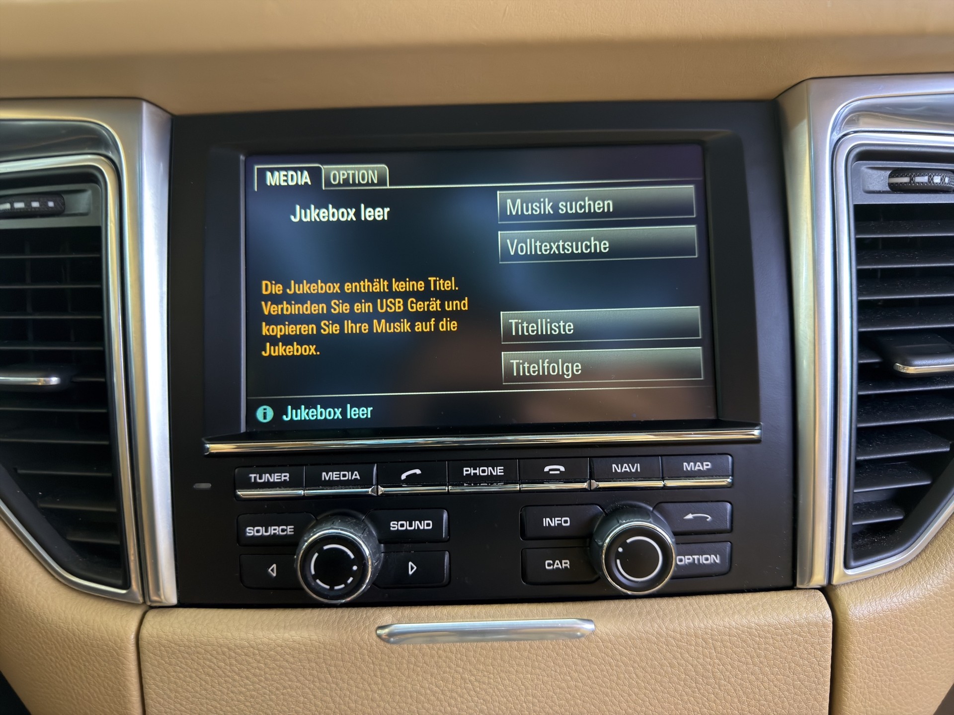 PORSCHE Macan S Diesel PDK-image-18